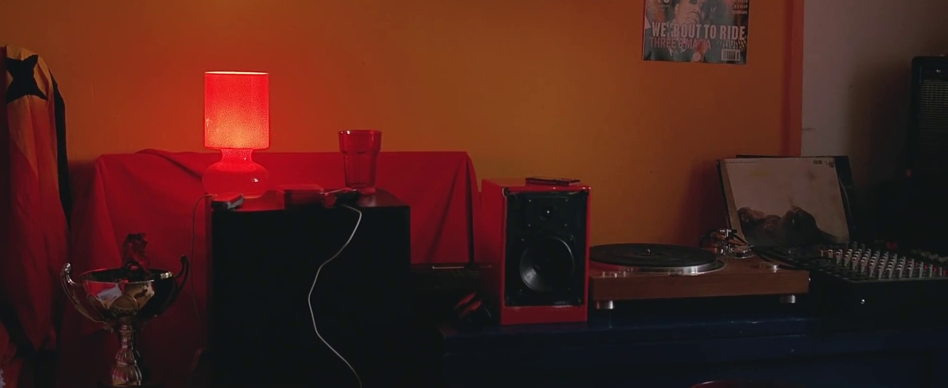 Love$ick  (2016) —  shot,  lighting