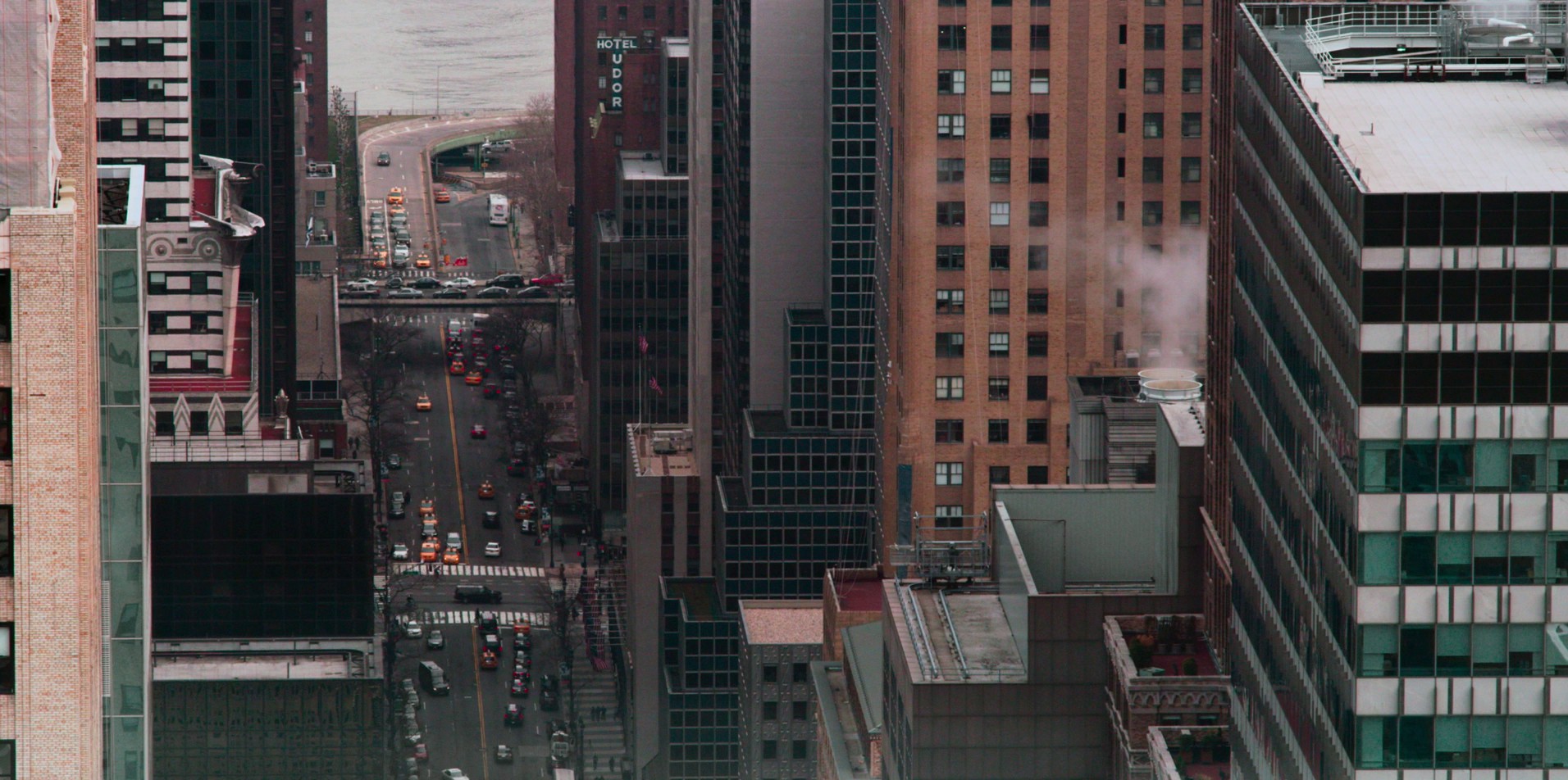 Men in Black: International (2019) —  shot,  lighting