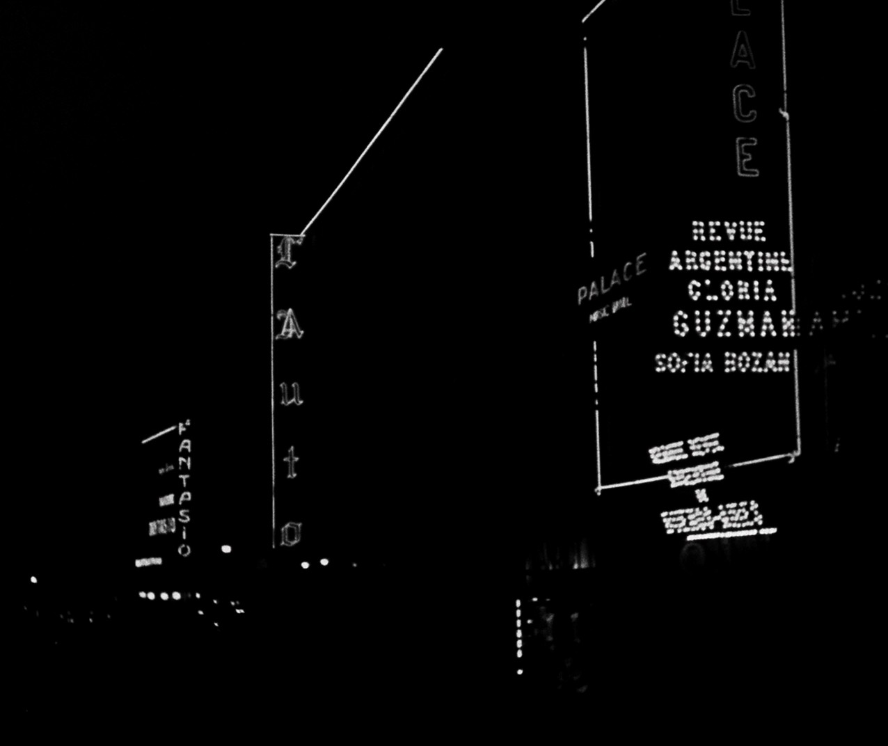 Faubourg Montmartre (1931) —  shot,  lighting