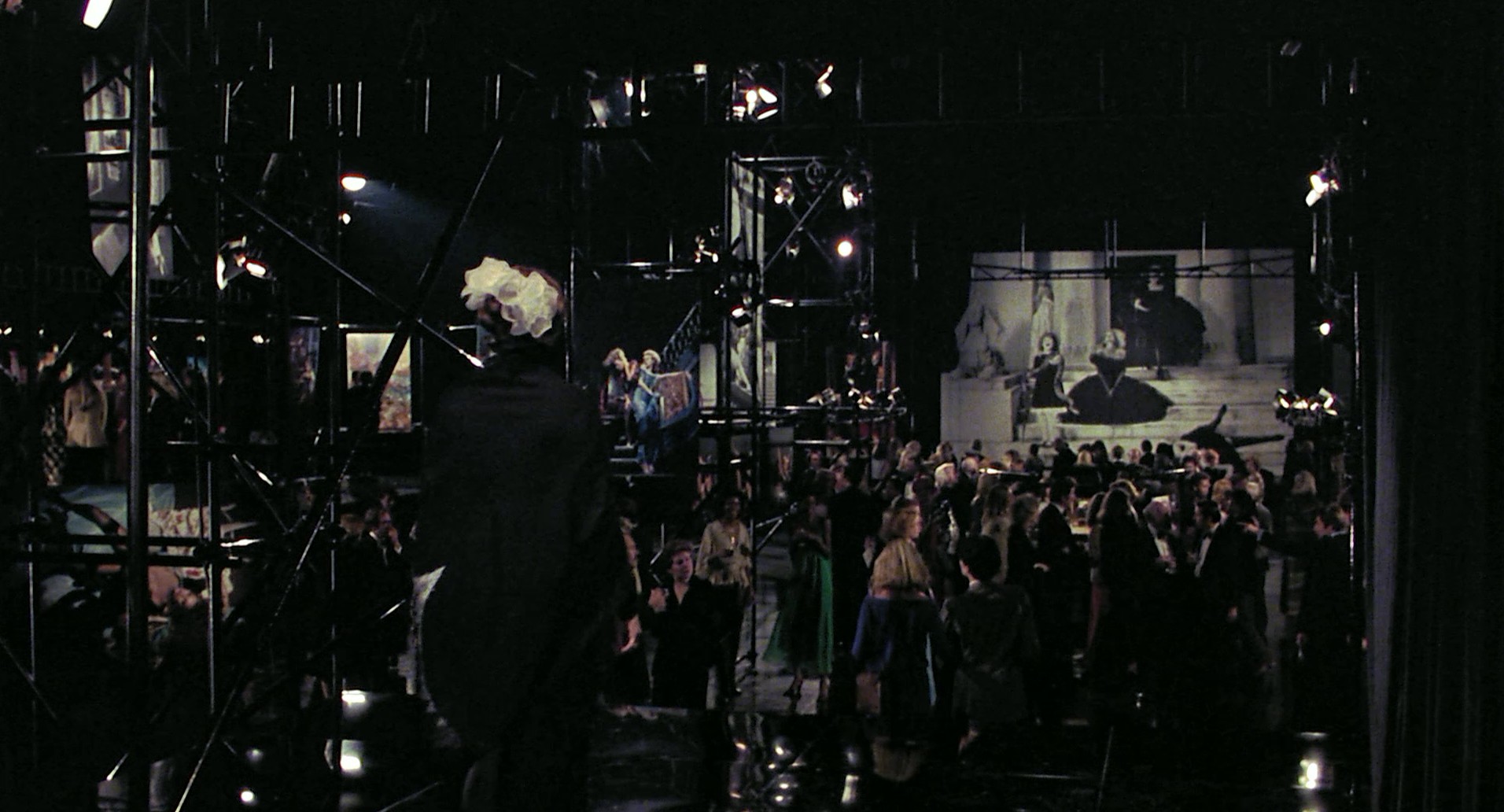 Eyes of Laura Mars (1978) —  shot,  lighting