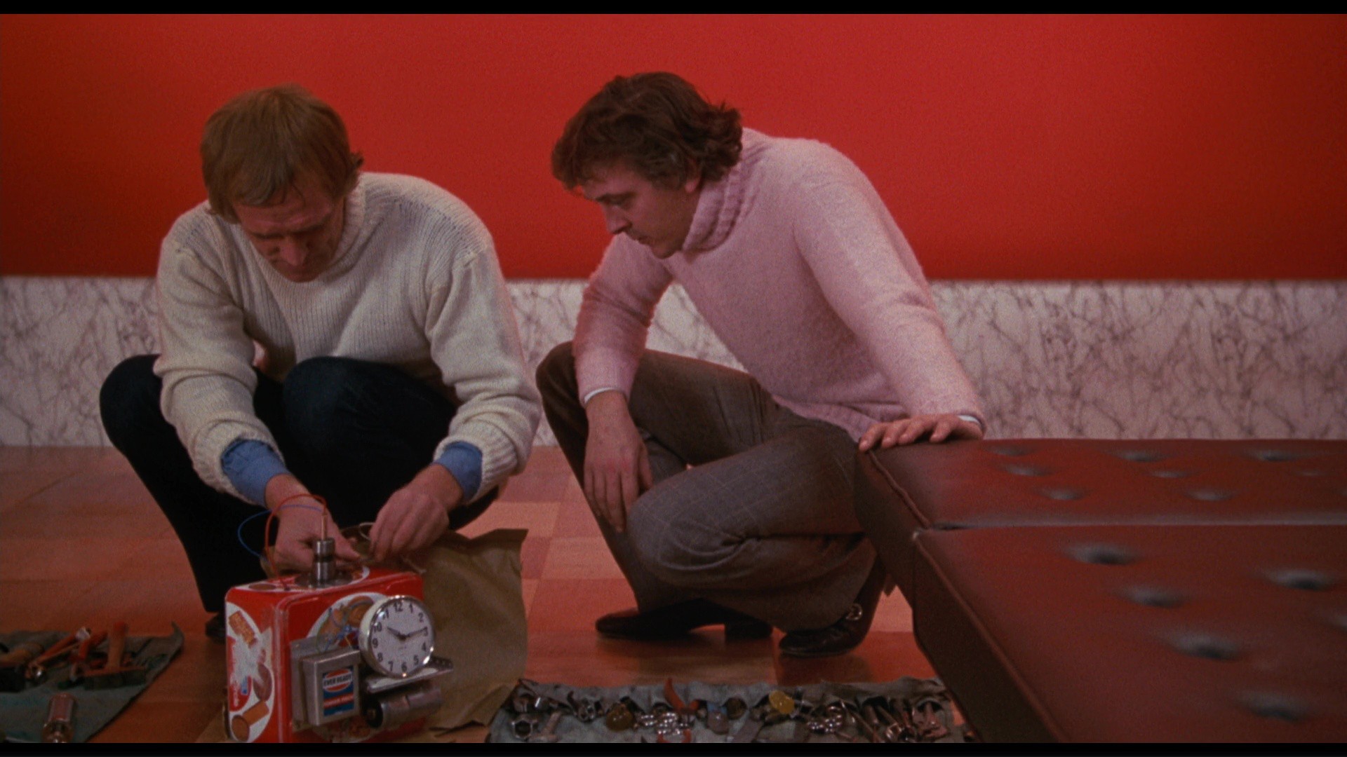 Juggernaut (1974) —  shot,  lighting