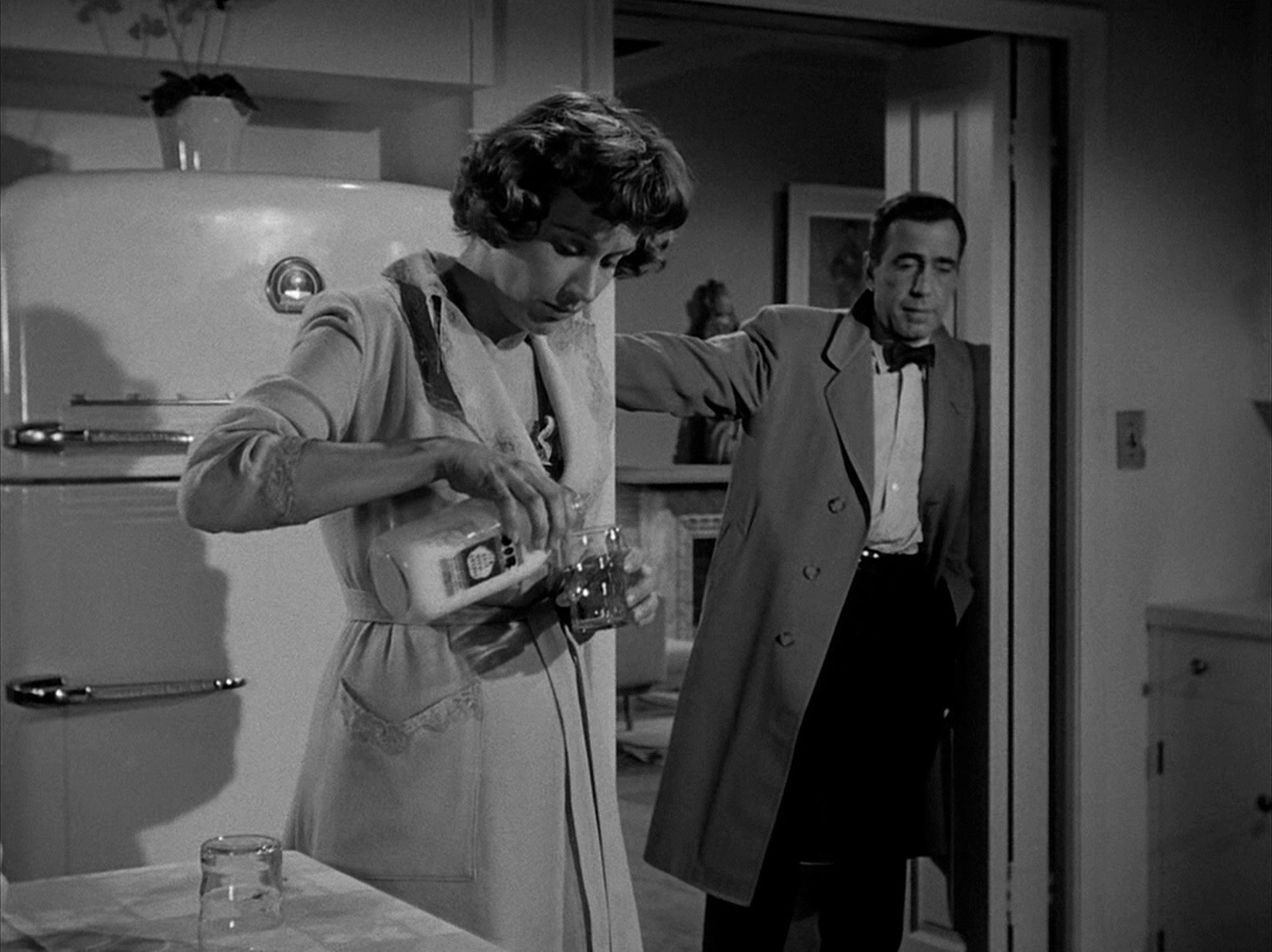 Deadline (1952) —  shot,  lighting