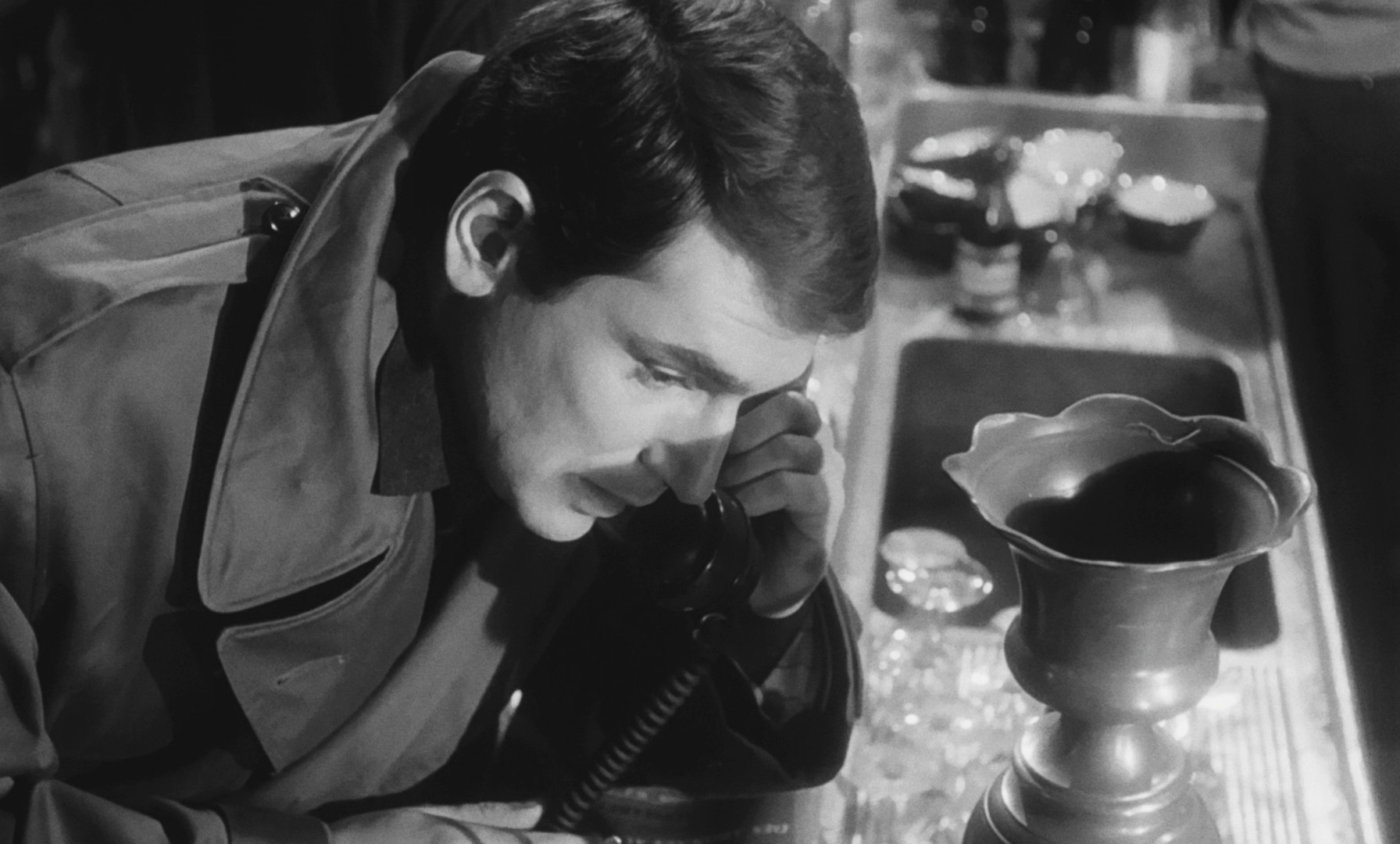 Le monte-charge (1962) —  shot,  lighting