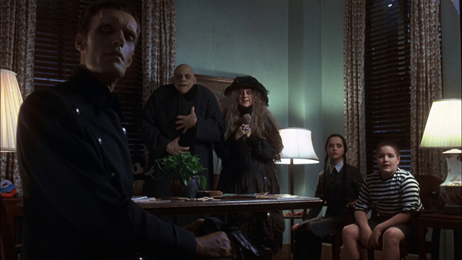 Addams Family Values (1993) —  shot,  lighting