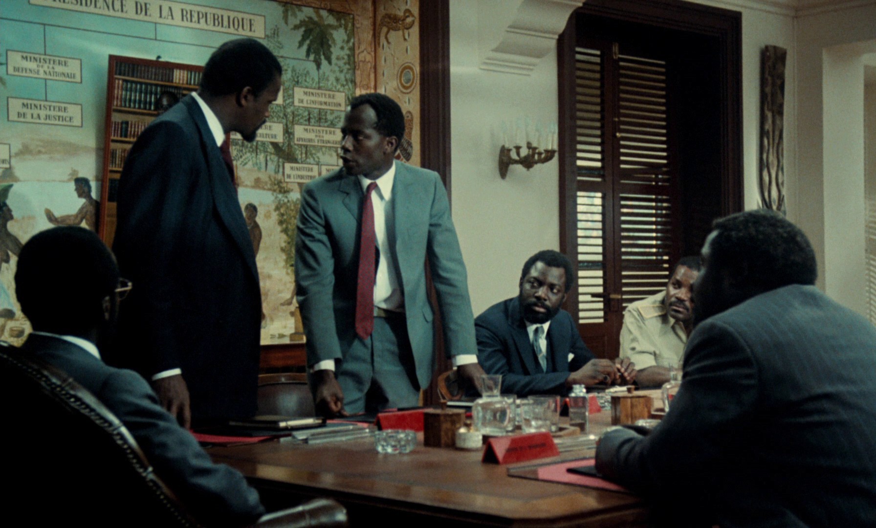 L'état sauvage (1978) —  shot,  lighting