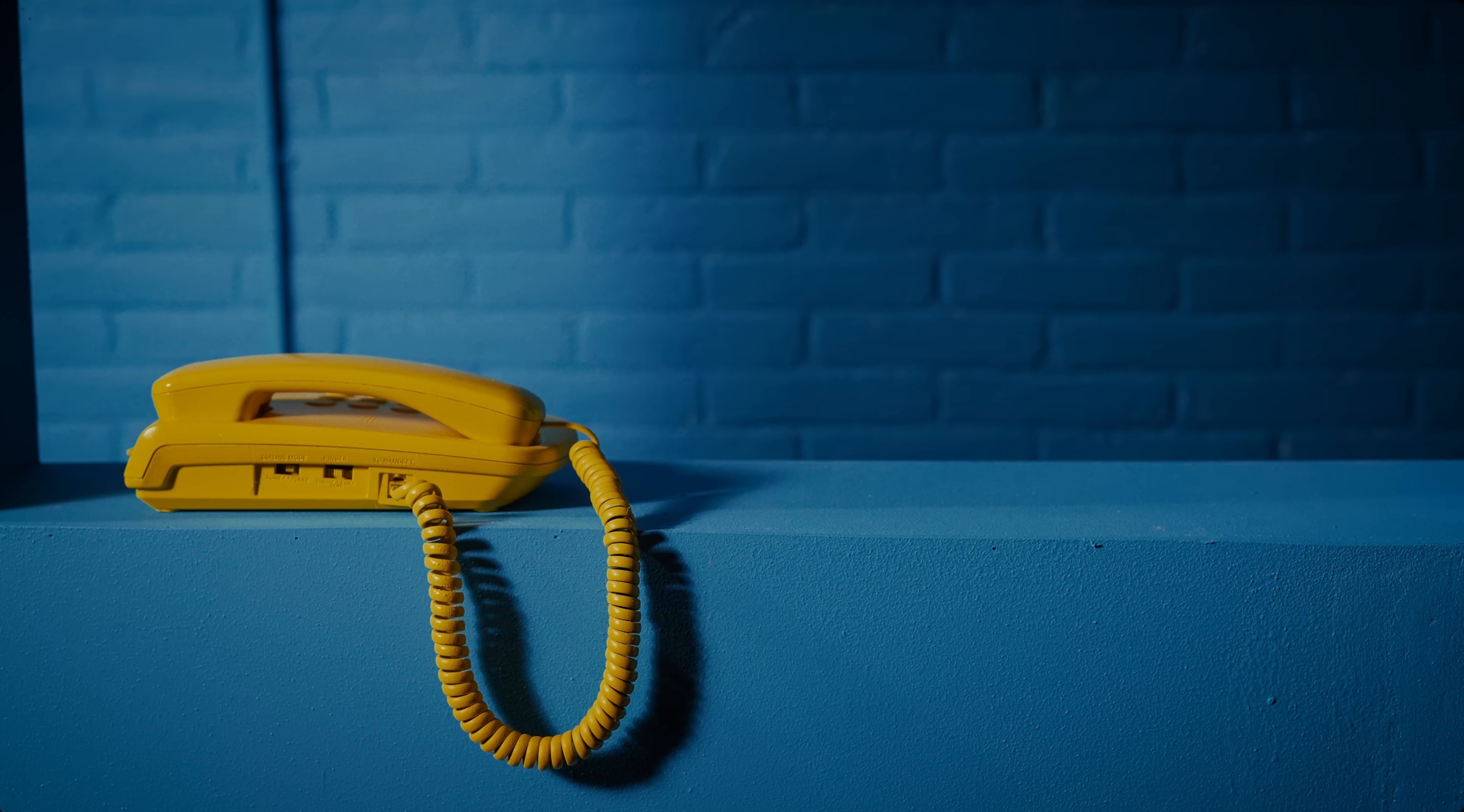 Tú Escríbeme (2025) —  shot,  lighting