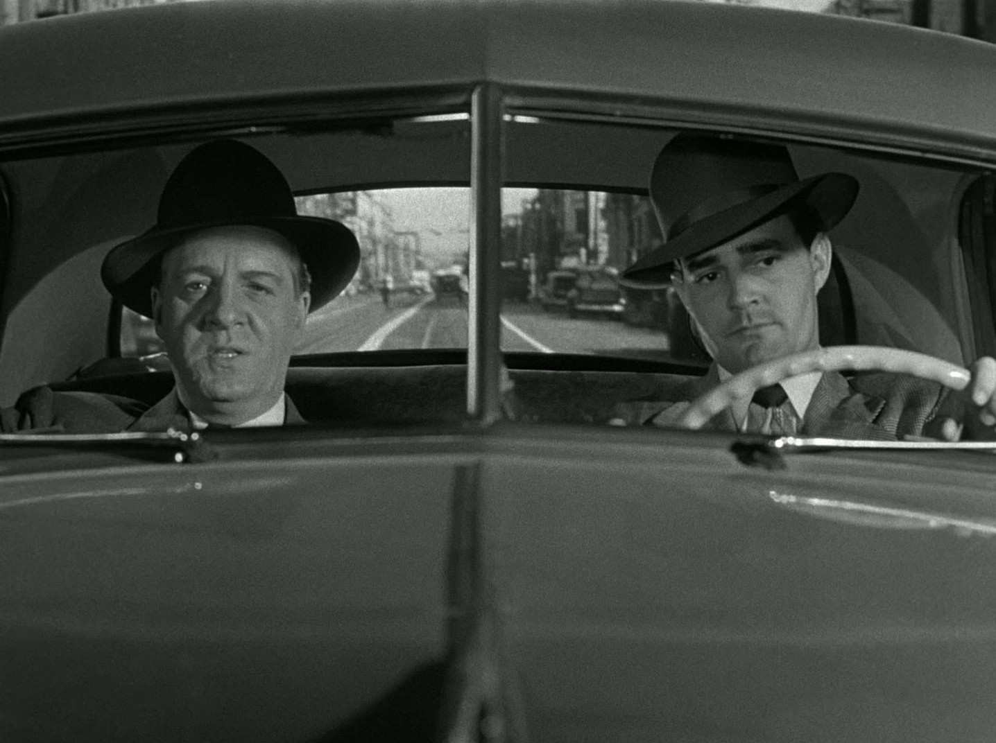 711 Ocean Drive (1950) —  shot,  lighting