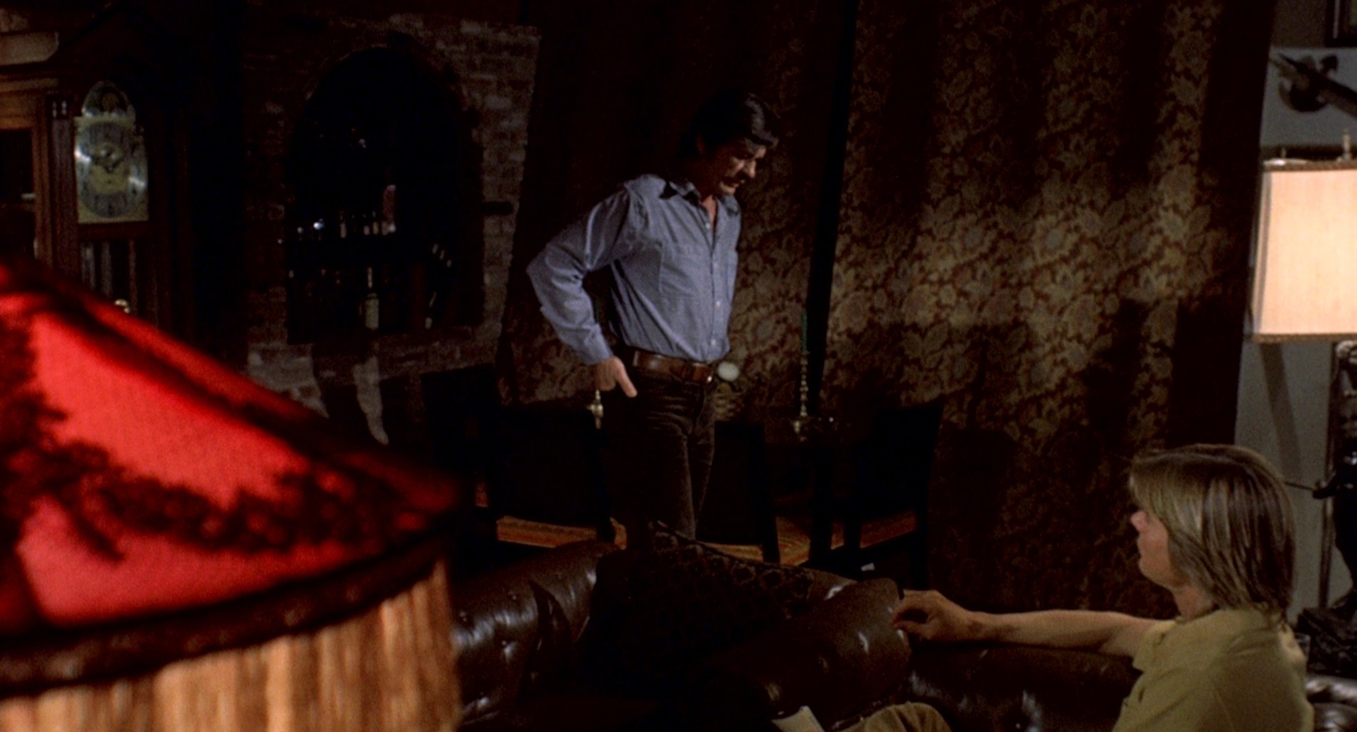 The Mechanic (1972) —  shot,  lighting