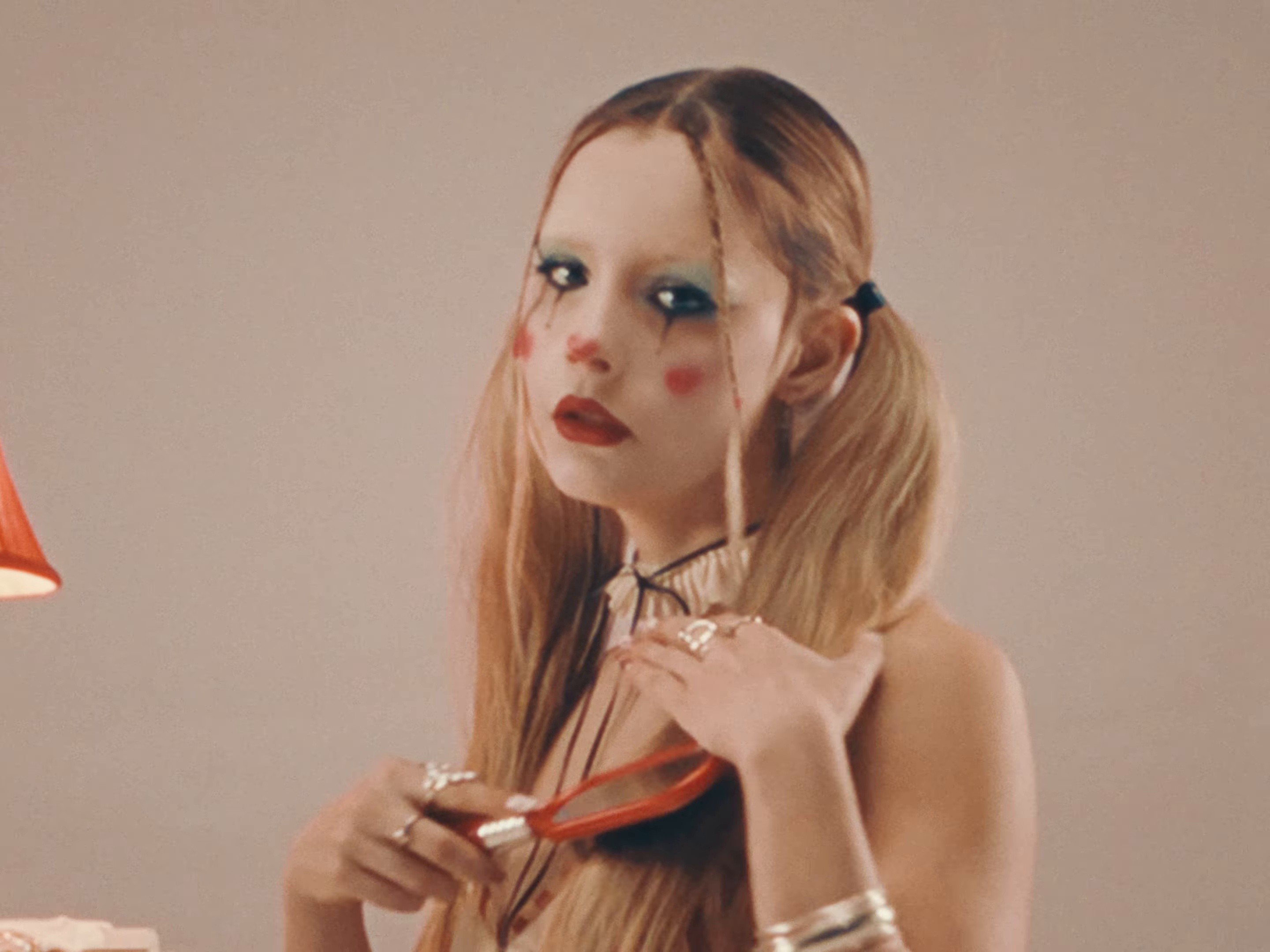 dog (2024) —  shot,  lighting