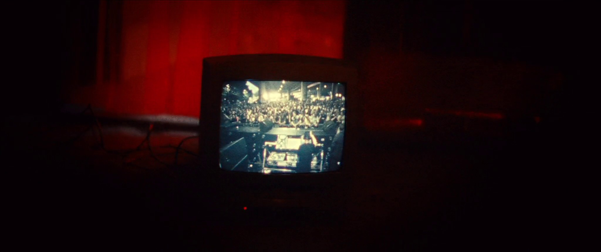 Lose control (2022) —  shot,  lighting