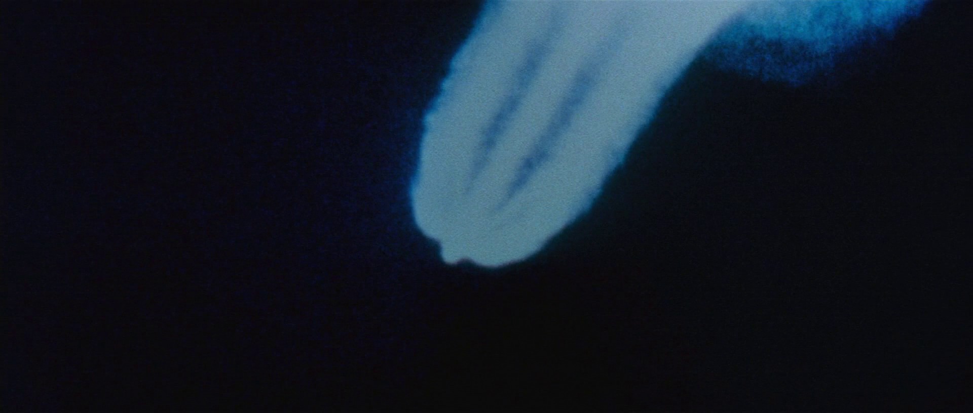 The Man Who Fell to Earth (1976) —  shot,  lighting