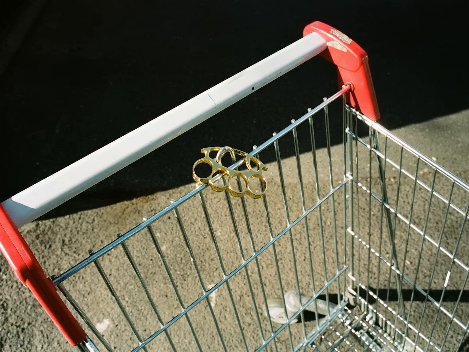 GO GO GO (2019) —  shot,  lighting