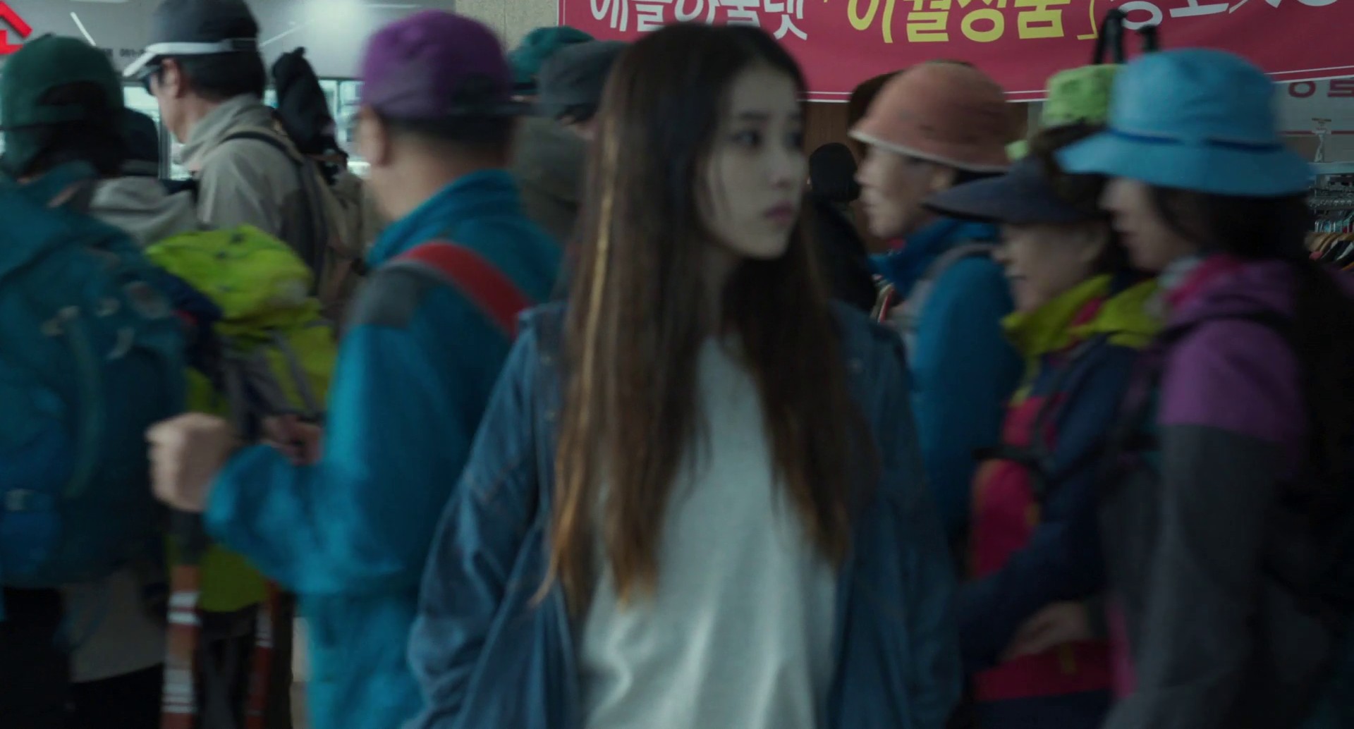 Broker (2023) —  shot,  lighting