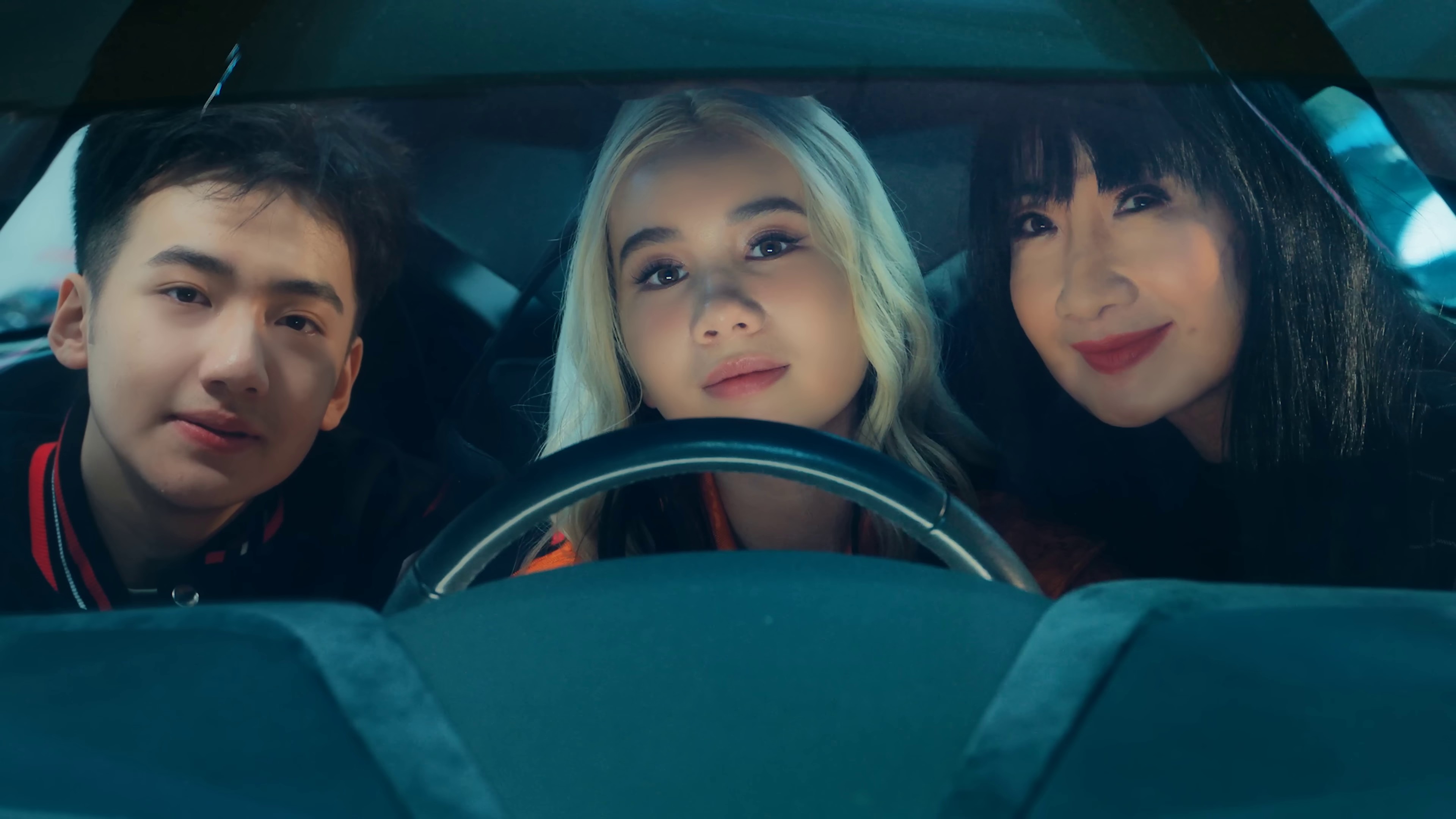 SUCKER 4 GREEN (2023) —  shot,  lighting