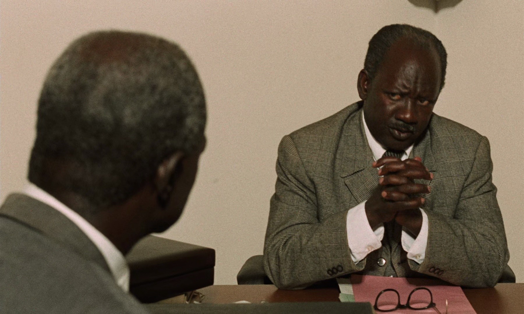 Xala (1976) —  shot,  lighting