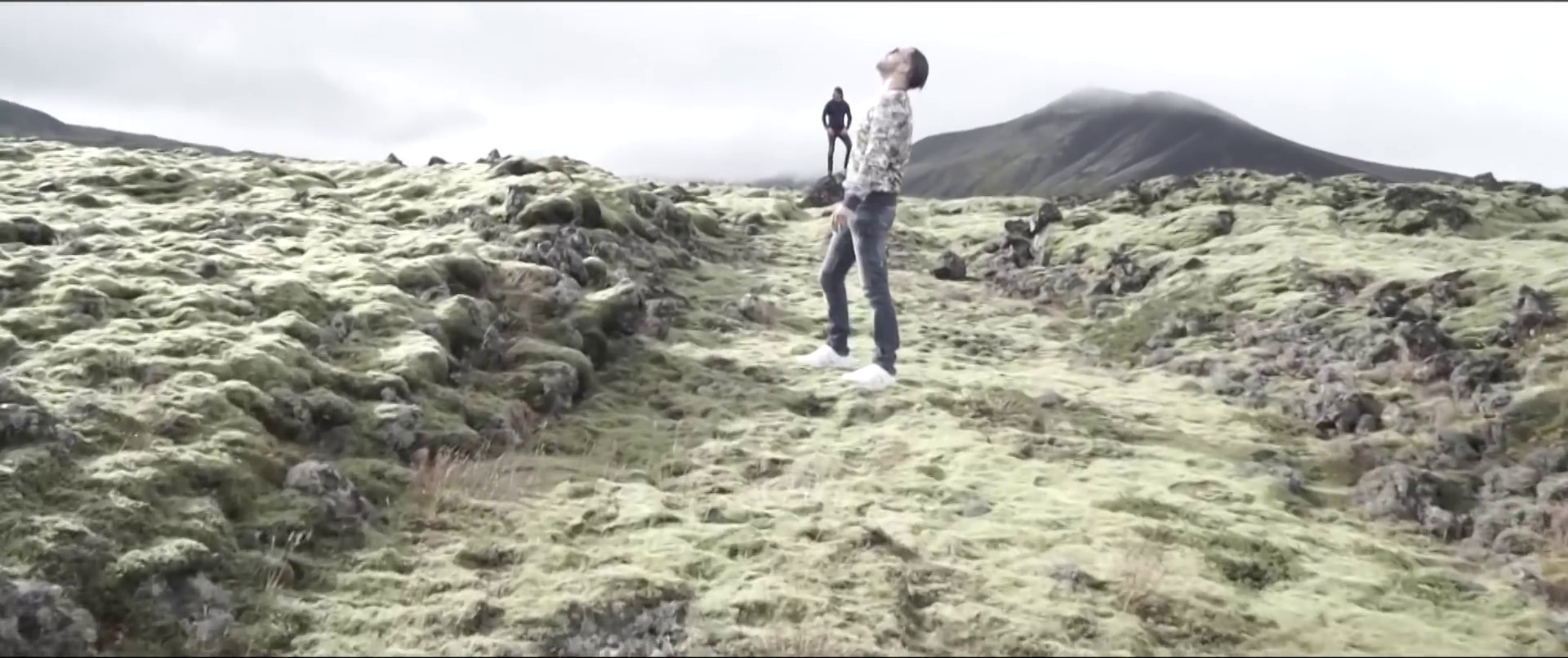 Oh Lala (2015) —  shot,  lighting