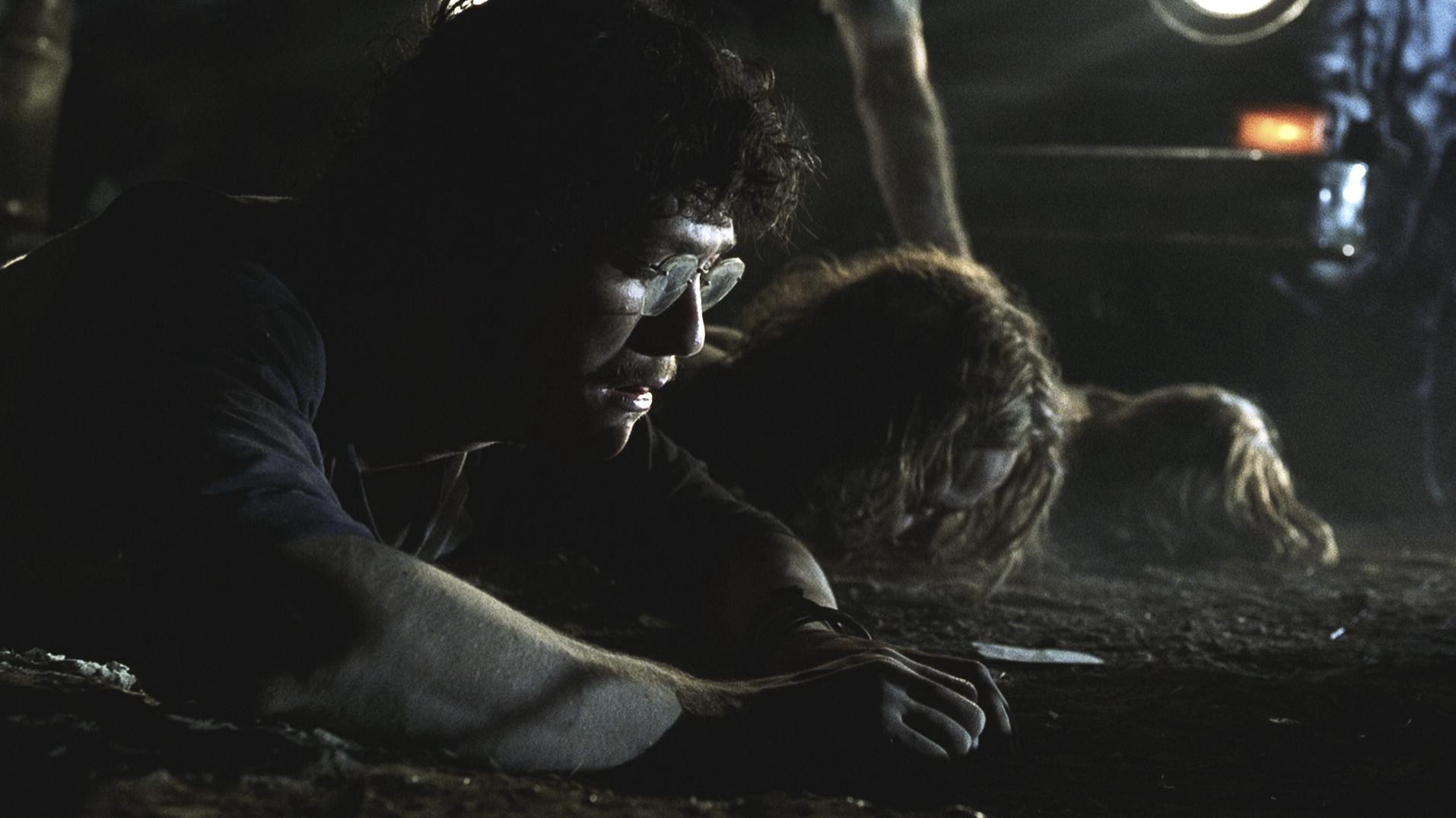 The Texas Chainsaw Massacre (2003) —  shot,  lighting