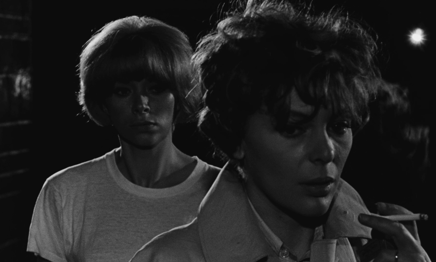 Galia (1966) —  shot,  lighting