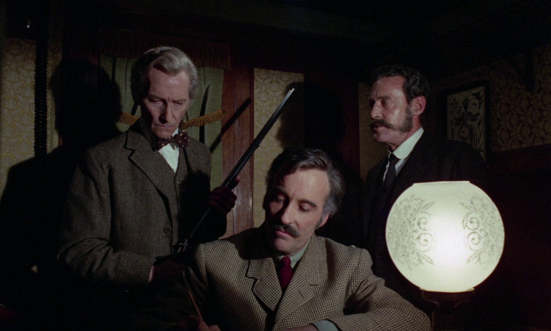 Horror Express (1972) —  shot,  lighting