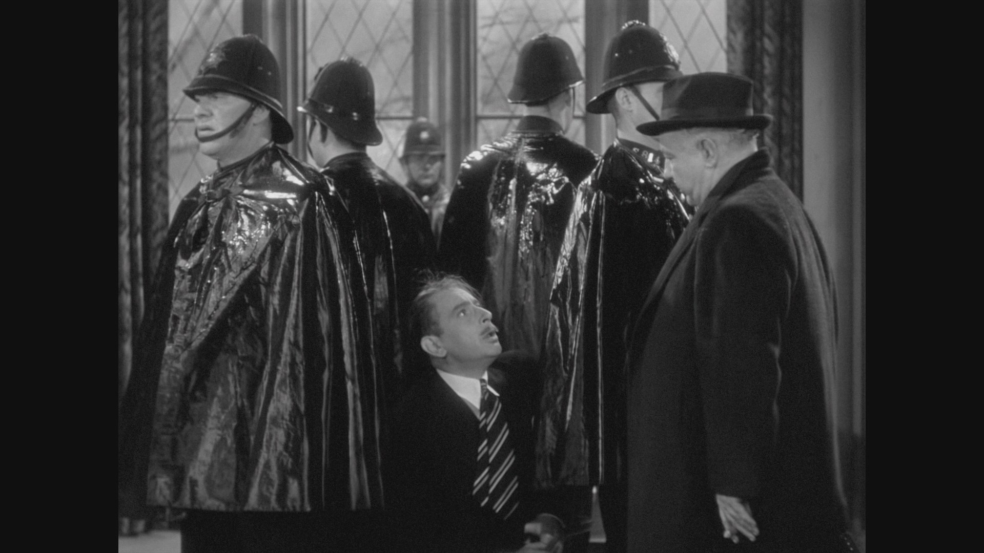 The Invisible Man Returns (1940) —  shot,  lighting