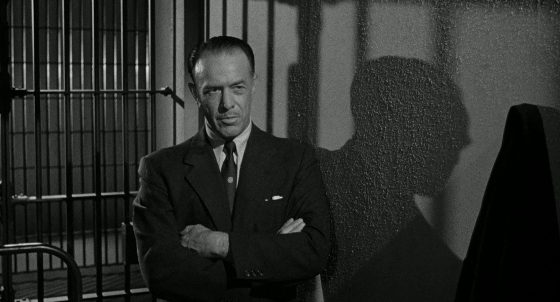 Cell 2455, Death Row (1955) —  shot,  lighting