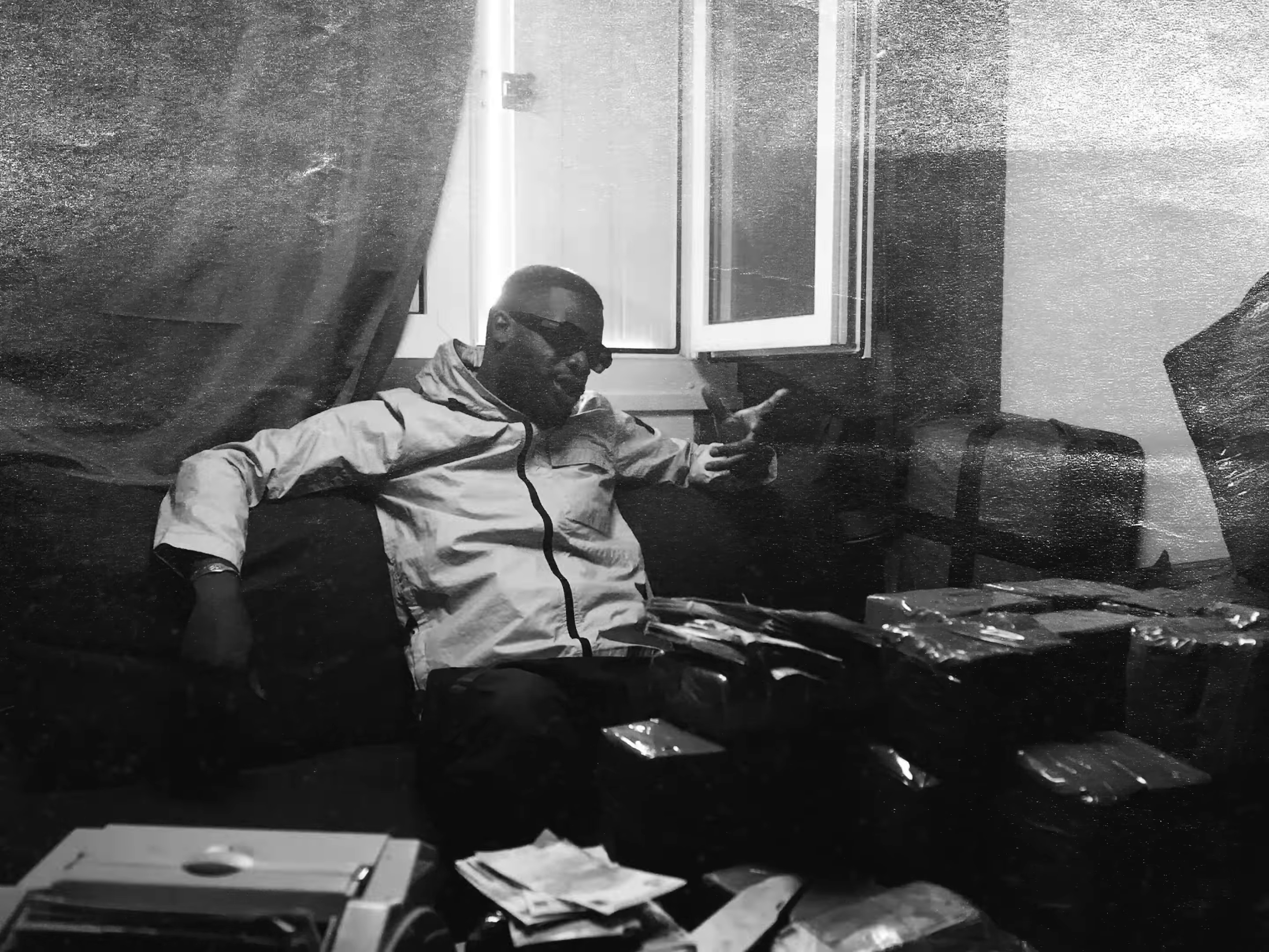 LOSSA (2023) —  shot,  lighting