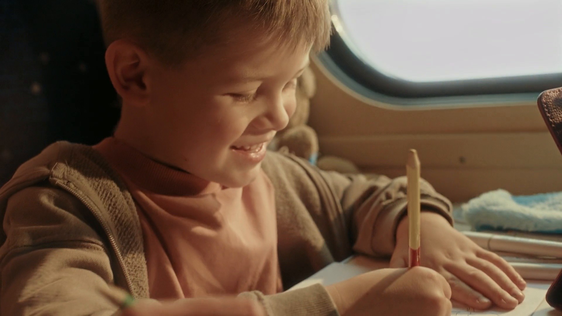 Ти Як - Провідник Крізь Складні Часи (Dir.cut) (2025) —  shot,  lighting