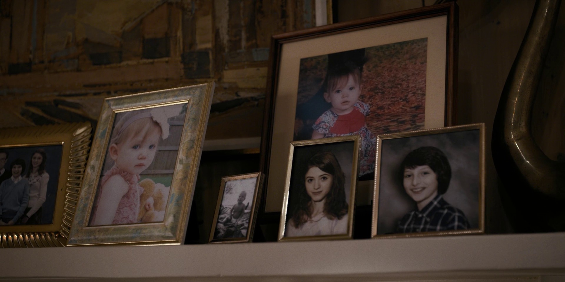 Chapter Two: The Weirdo on Maple Street (2016) —  shot,  lighting