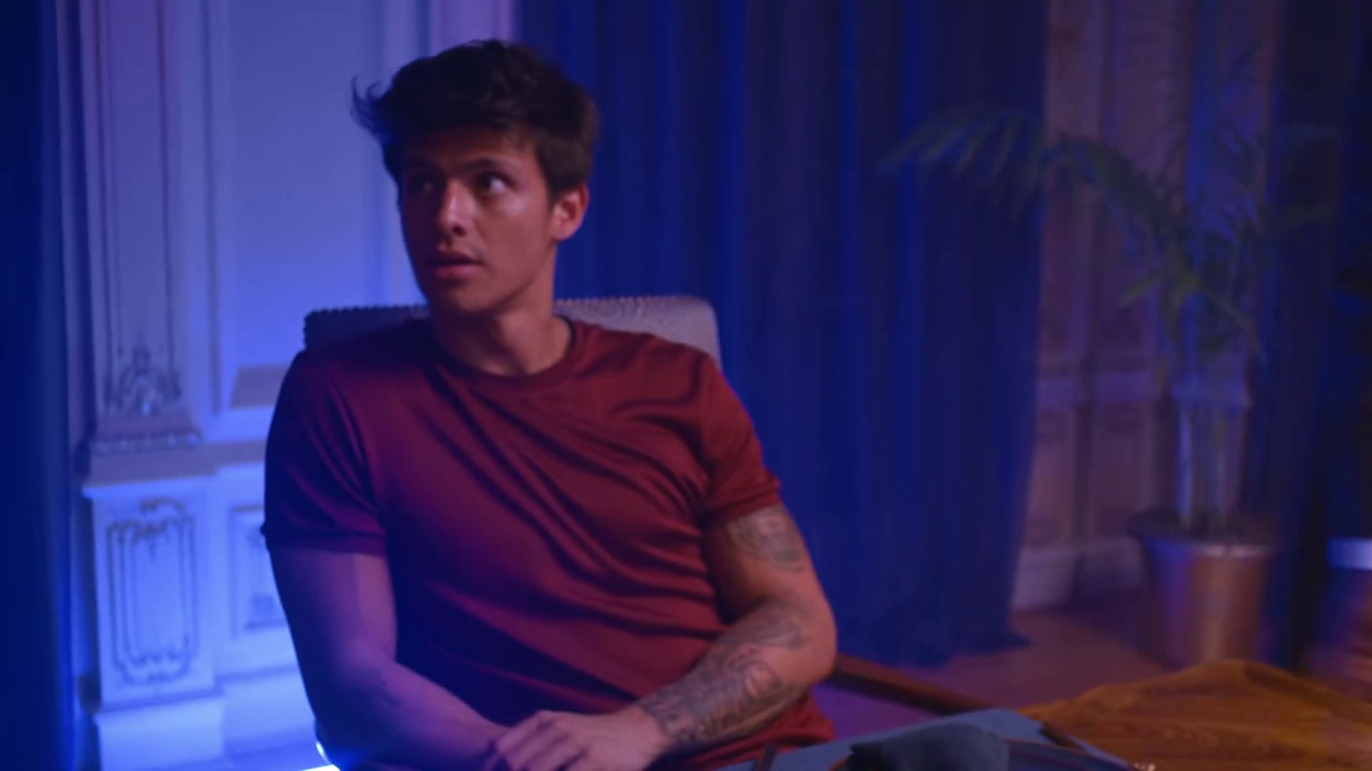 Indigo  (2019) —  shot,  lighting