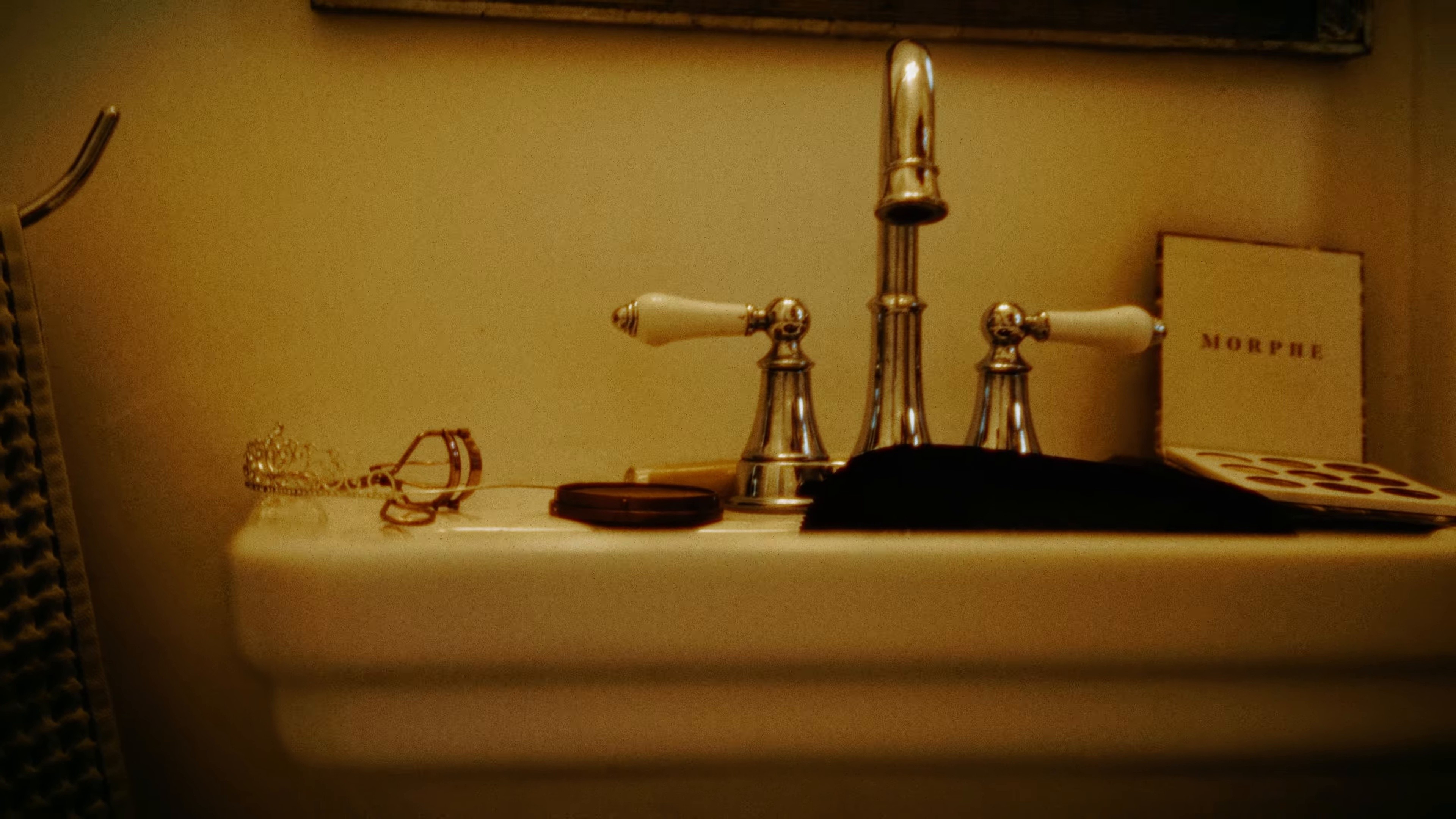 Passenger Princess (2025) —  shot,  lighting