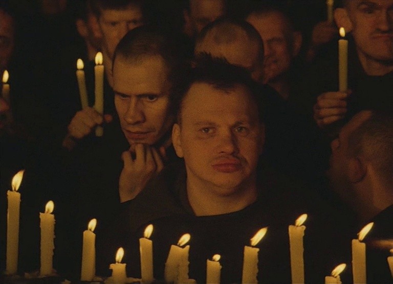 Visitor of a Museum (1990) —  shot,  lighting