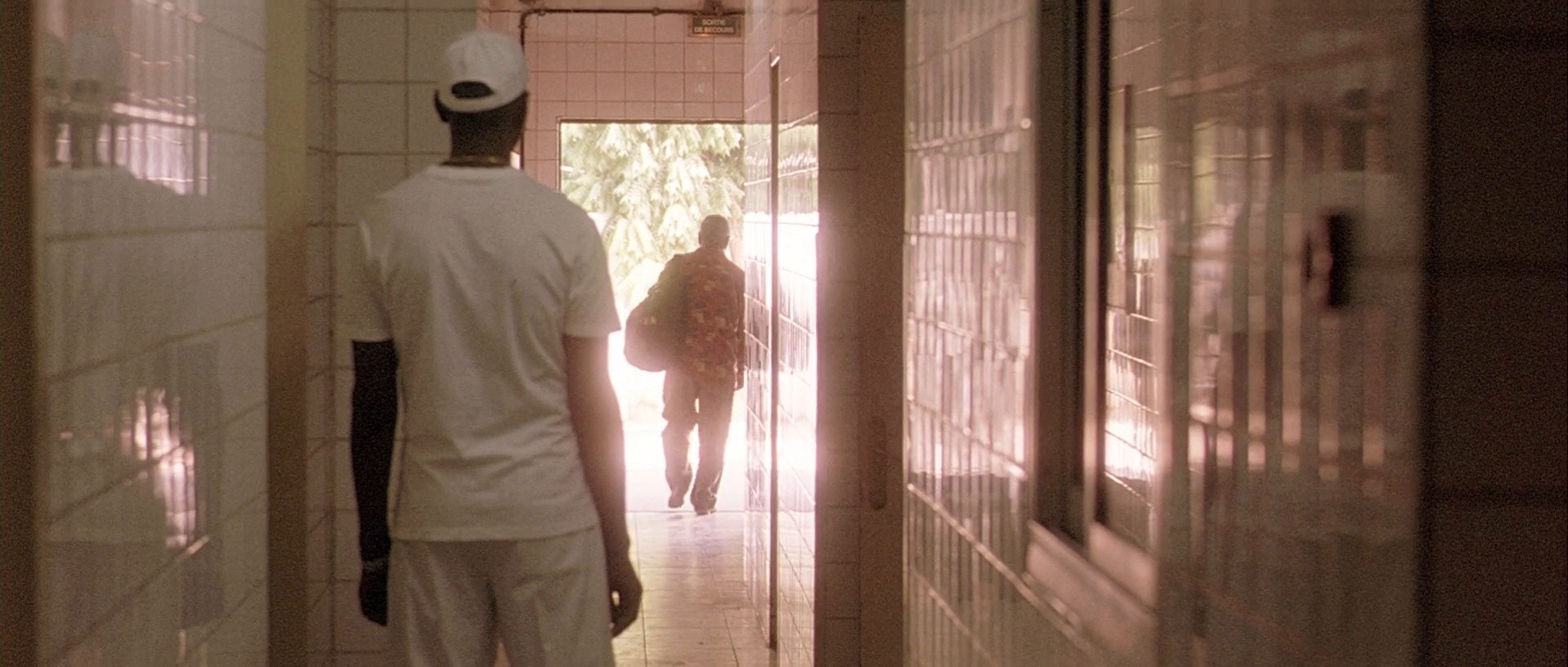 A Screaming Man (2011) —  shot,  lighting