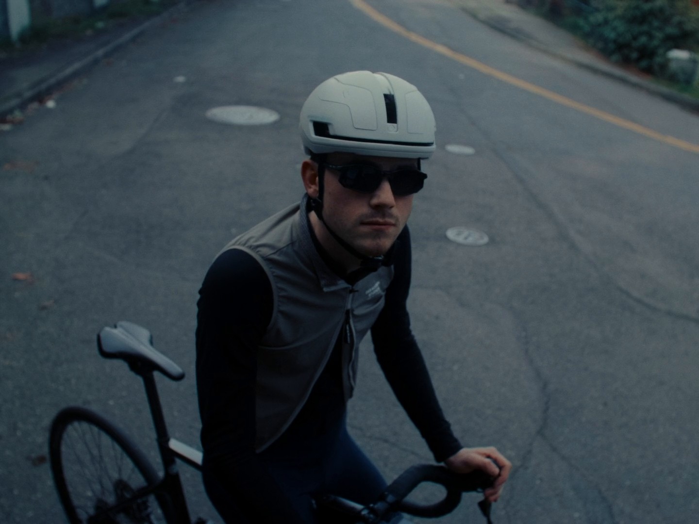 Pas Normal Studios (2024) —  shot,  lighting