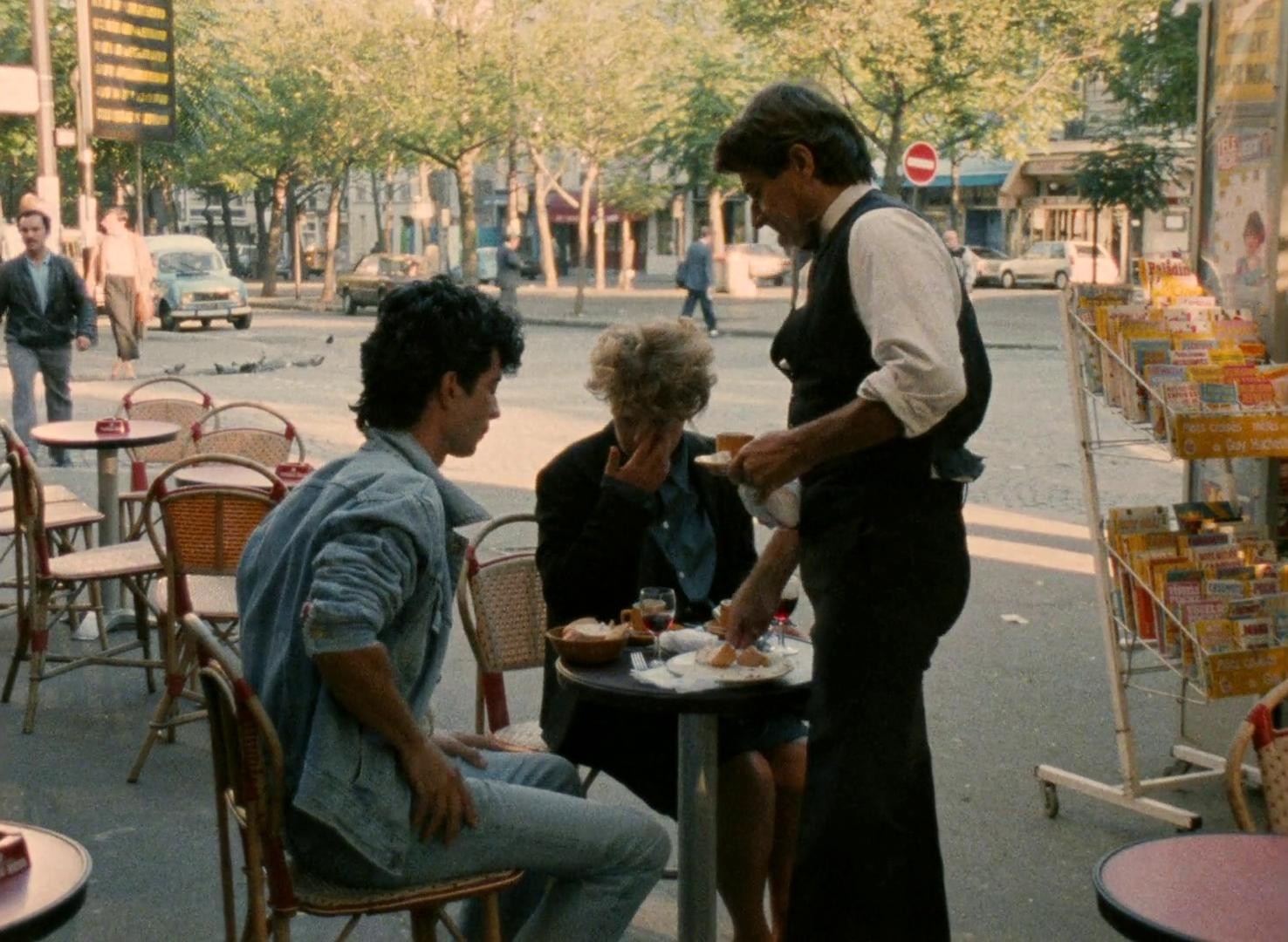 Four Adventures of Reinette and Mirabelle (1987) —  shot,  lighting