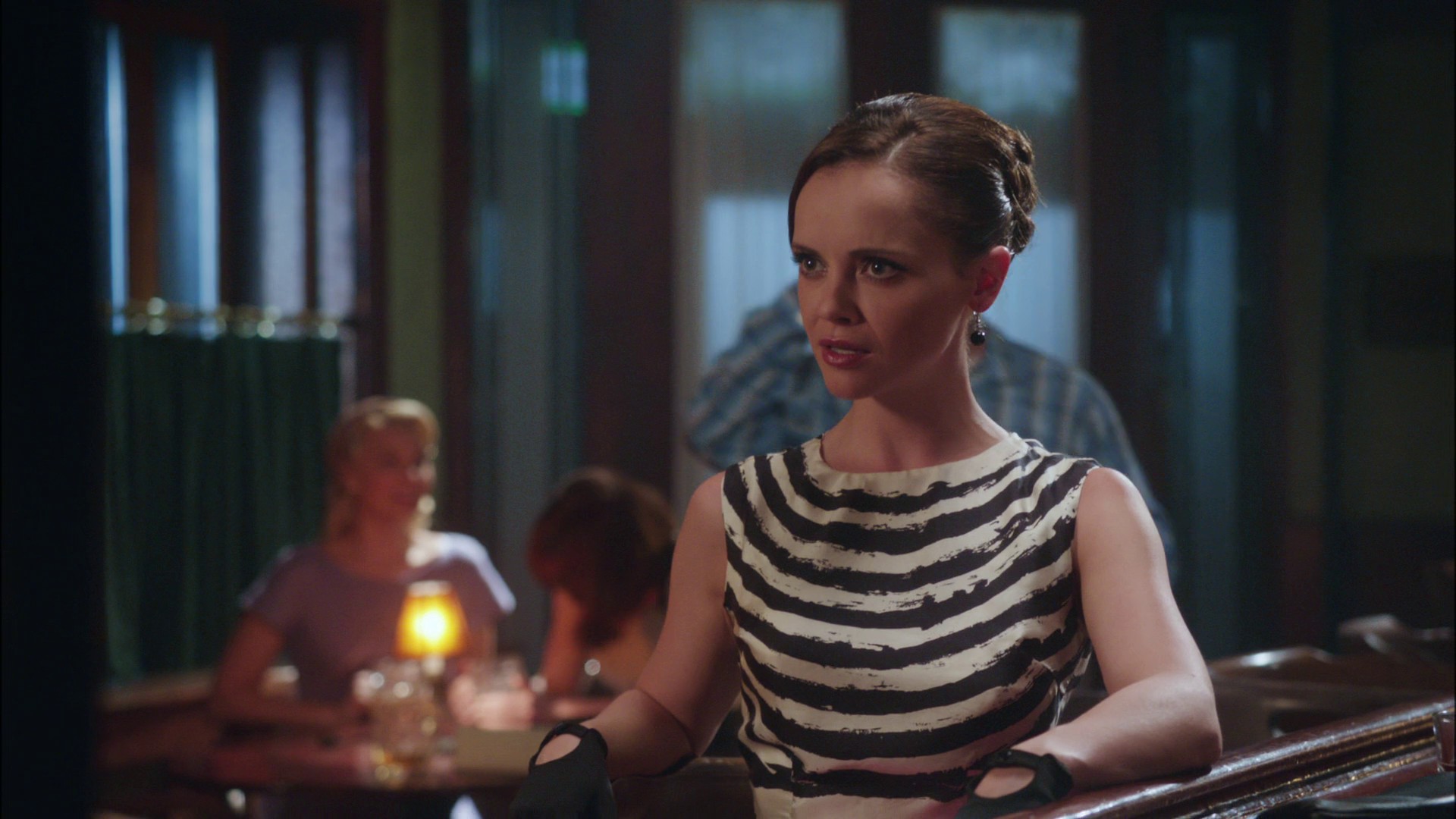 One Coin in a Fountain (2011) —  shot,  lighting