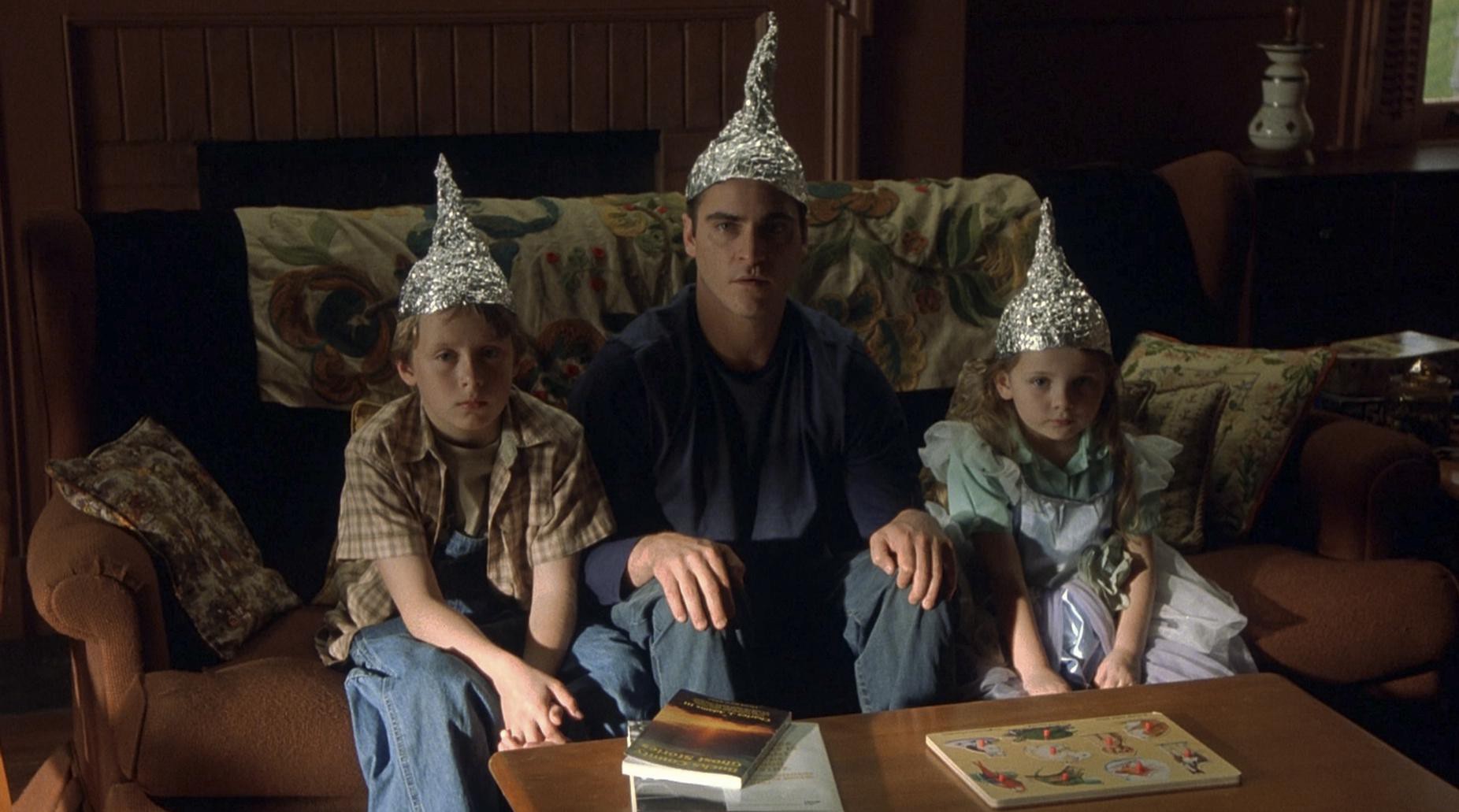 Signs (2002) —  shot,  lighting