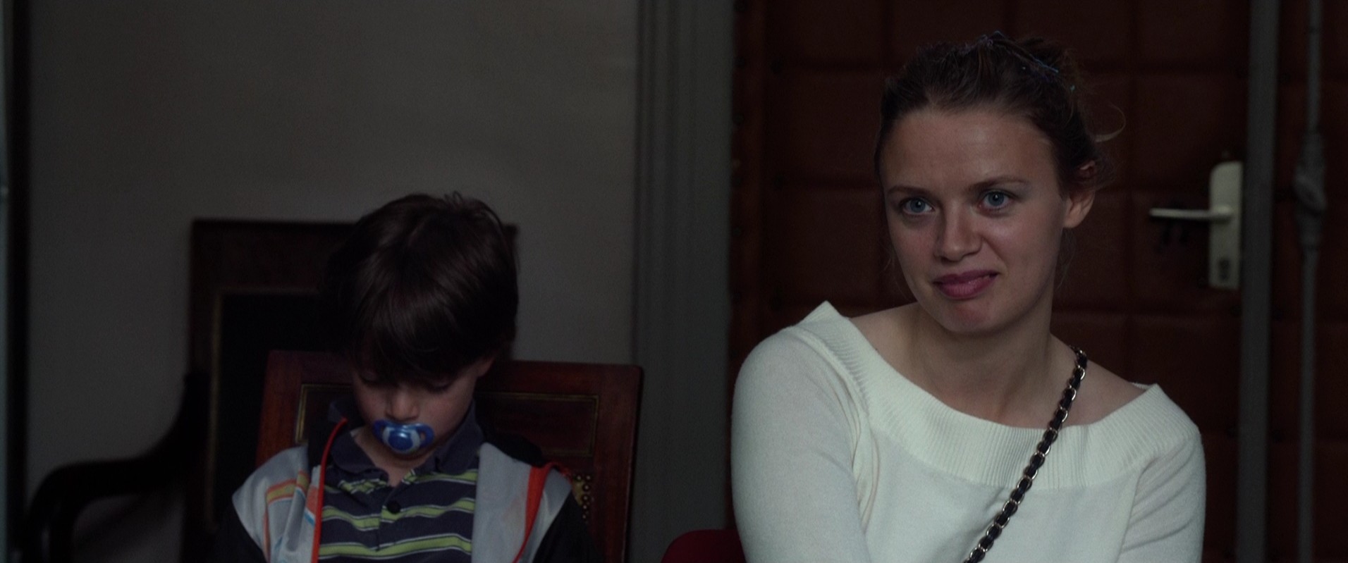 La tête haute (2015) —  shot,  lighting