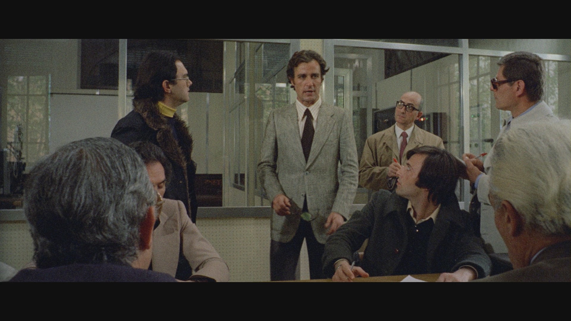 La polizia chiede aiuto (1974) —  shot,  lighting