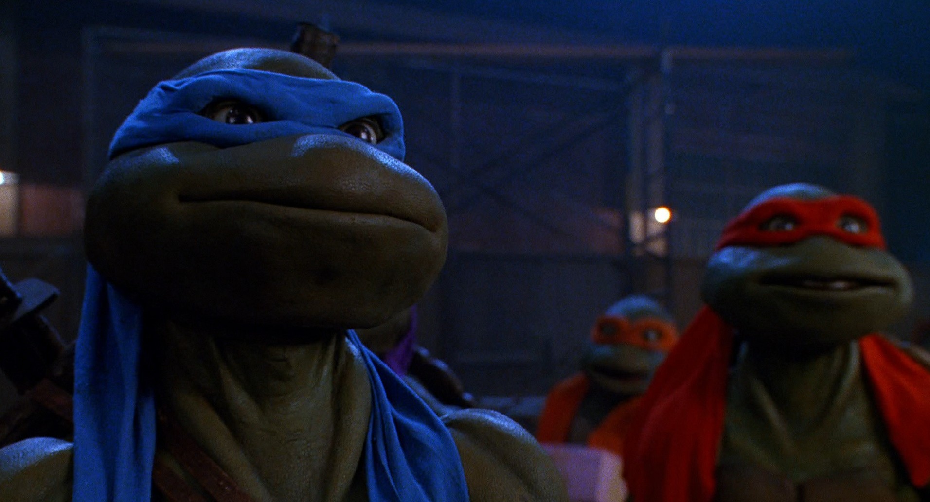 Teenage Mutant Ninja Turtles II: The Secret of the Ooze (1991) —  shot,  lighting
