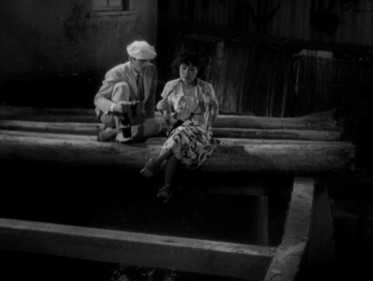 Stray Dog (1949) —  shot,  lighting