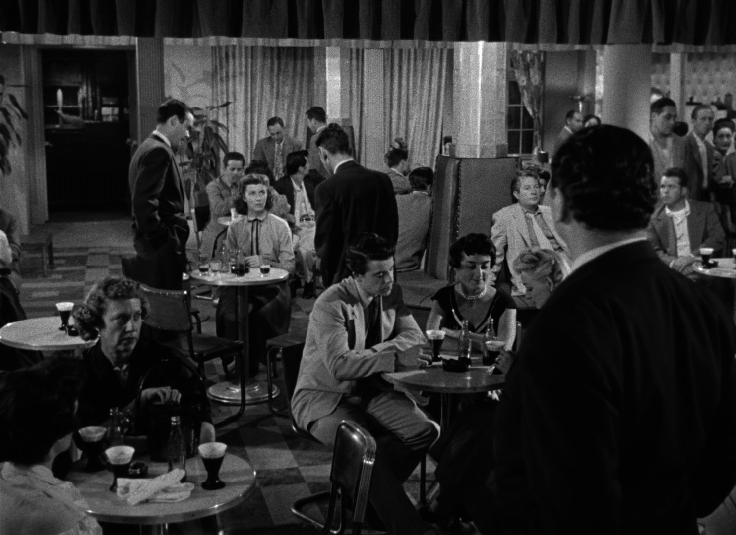 Marty (1955) —  shot,  lighting