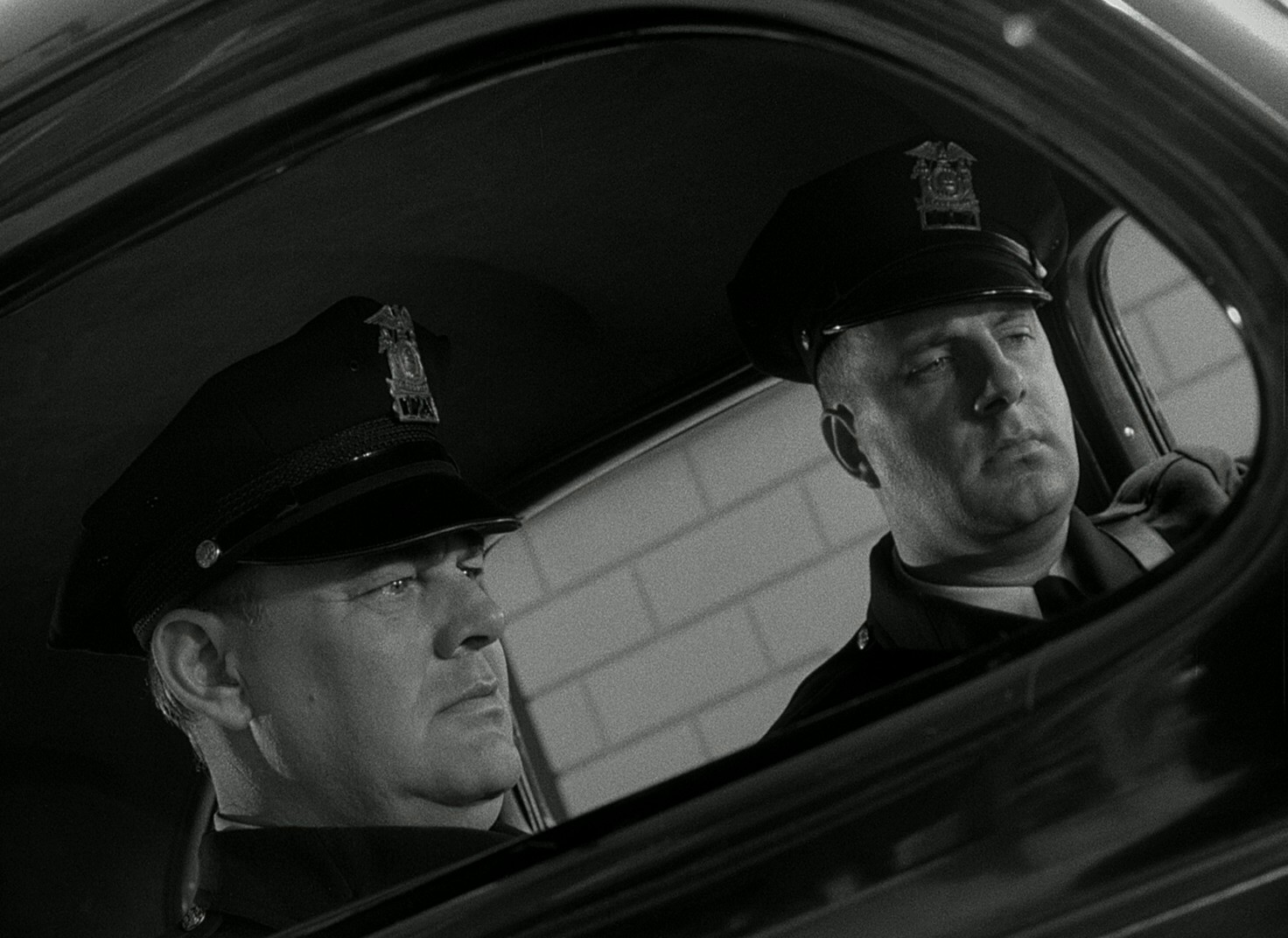 The Mad Doctor of Market Street (1942) —  shot,  lighting