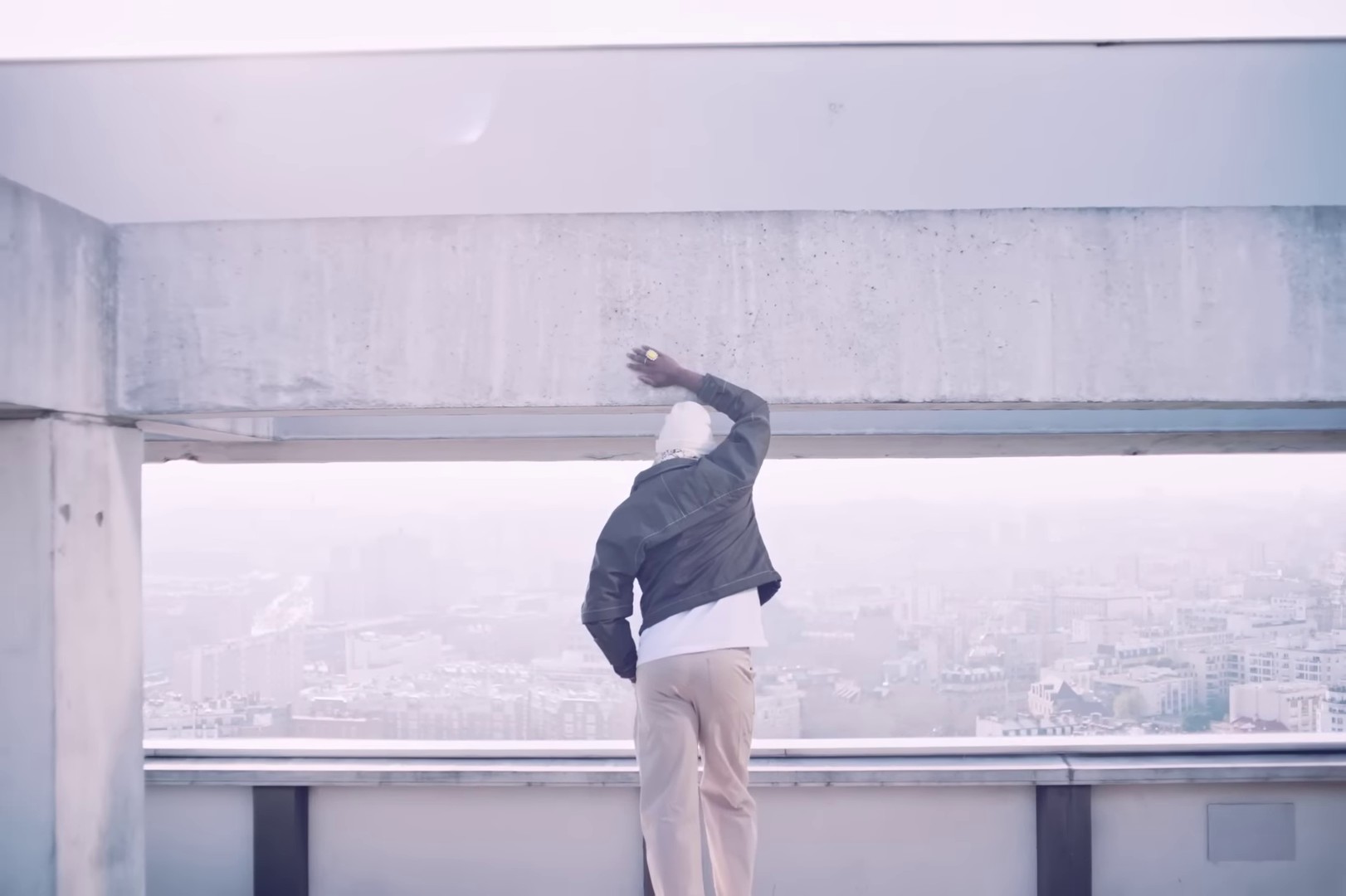 Breathe  (2022) —  shot,  lighting