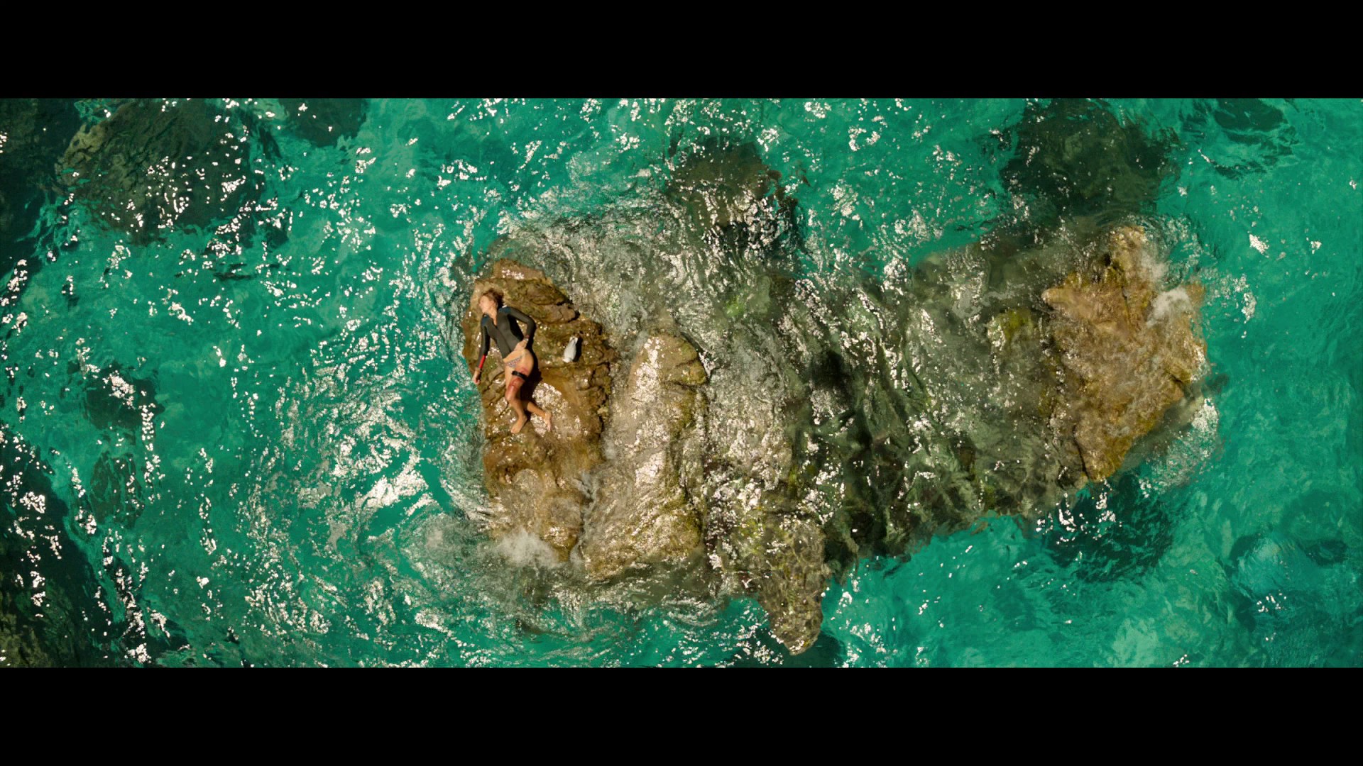 The Shallows (2016) —  shot,  lighting