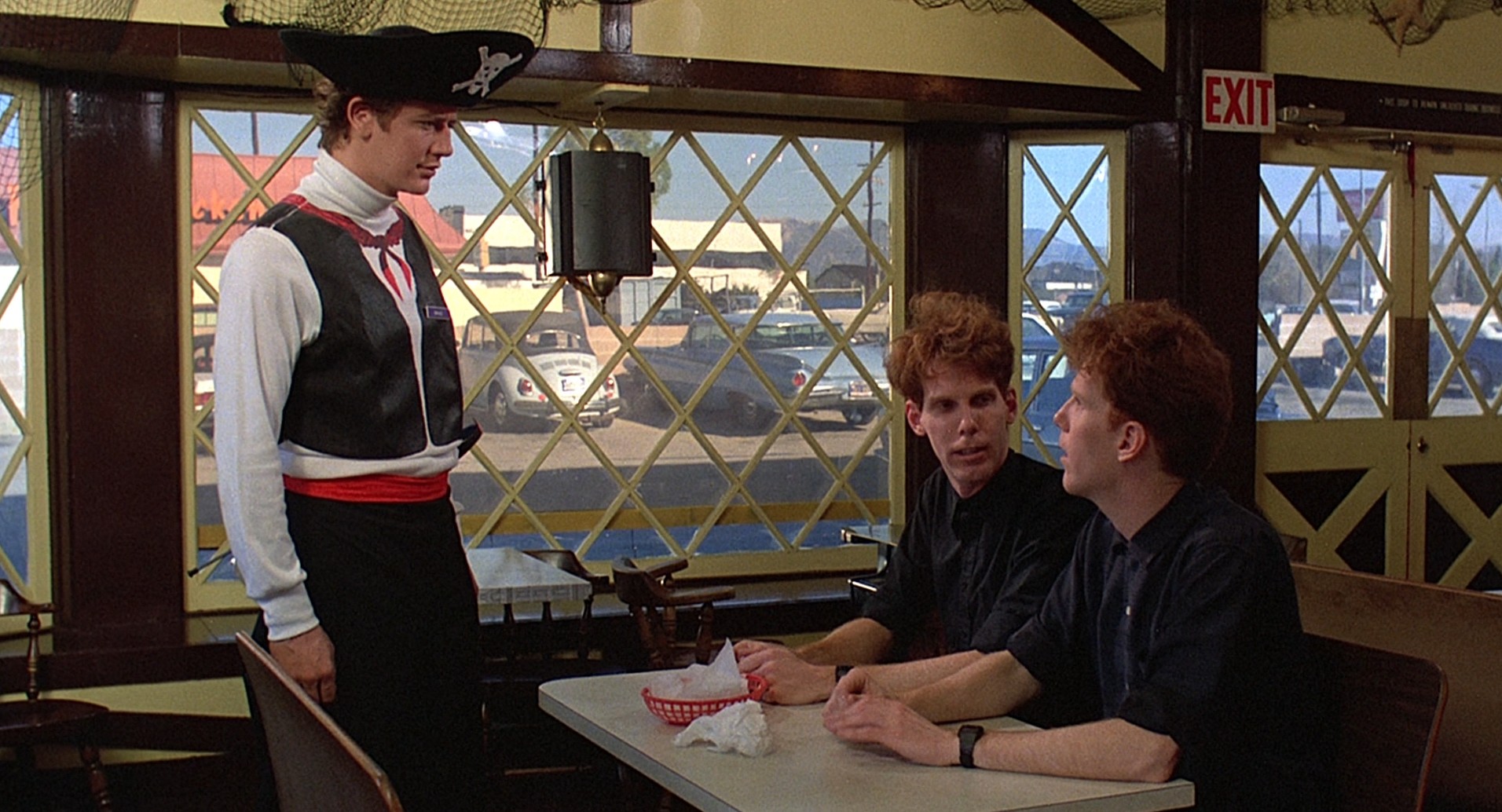 Fast Times at Ridgemont High (1982) —  shot,  lighting