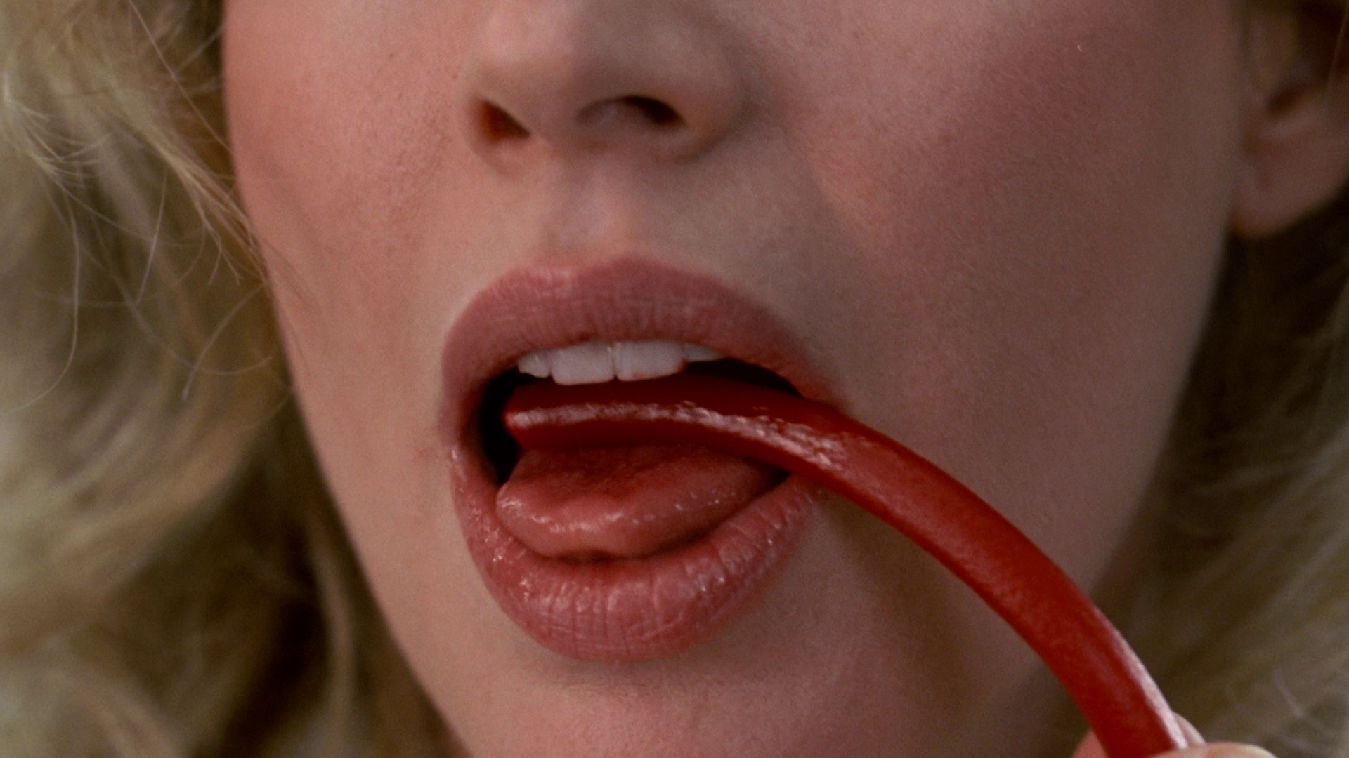 Wayne's World 2 (1993) —  shot,  lighting