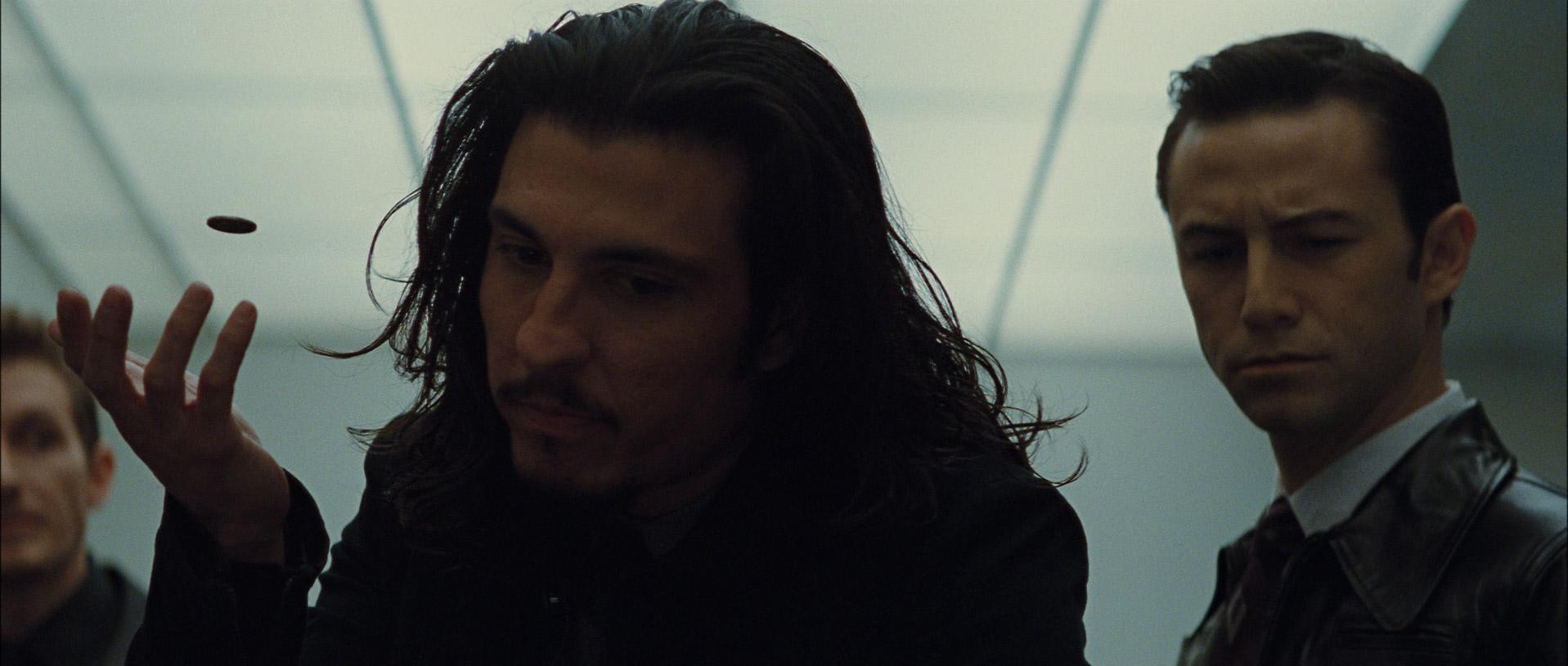 Looper (2012) —  shot,  lighting