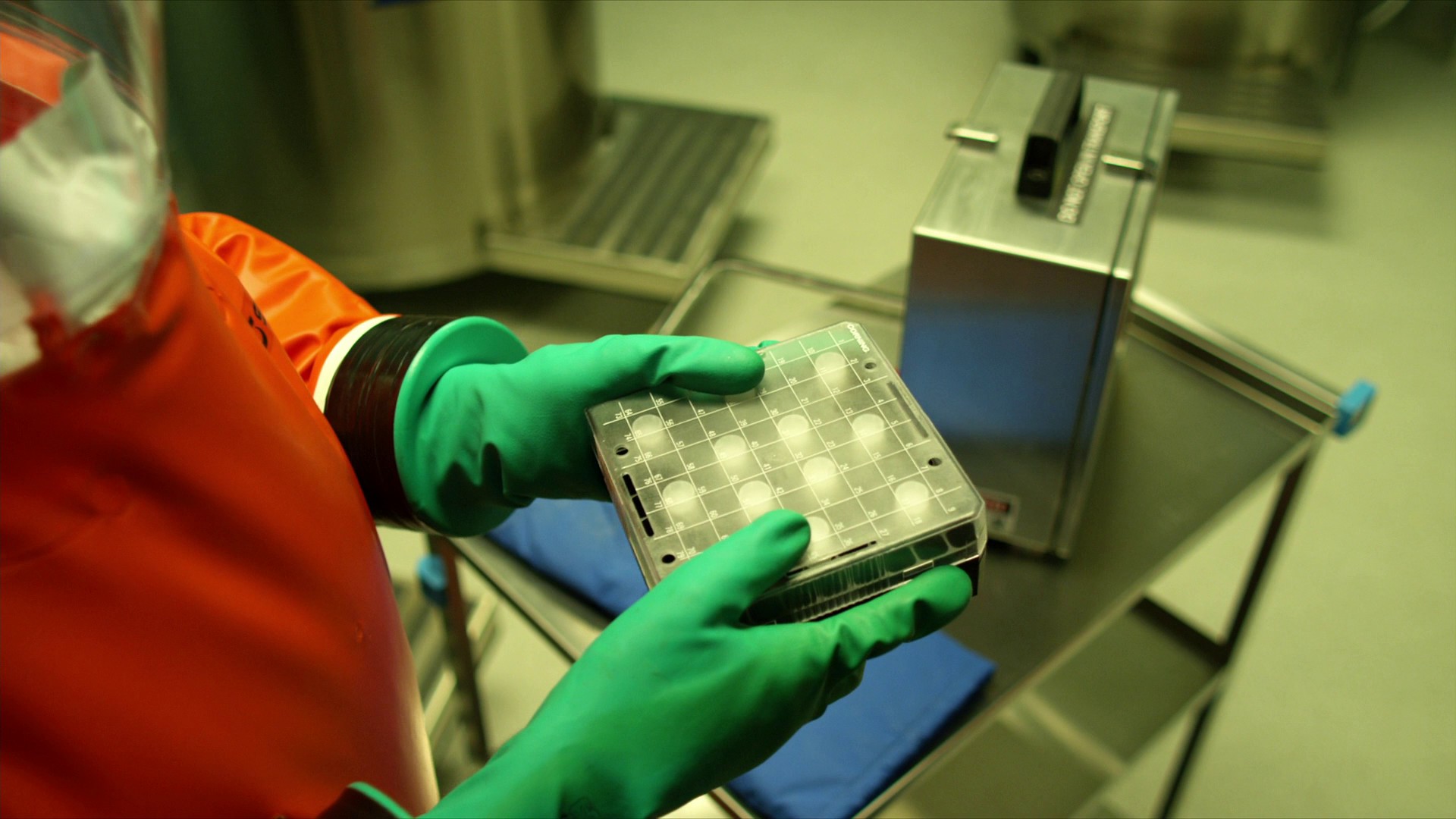 Contagion (2011) —  shot,  lighting