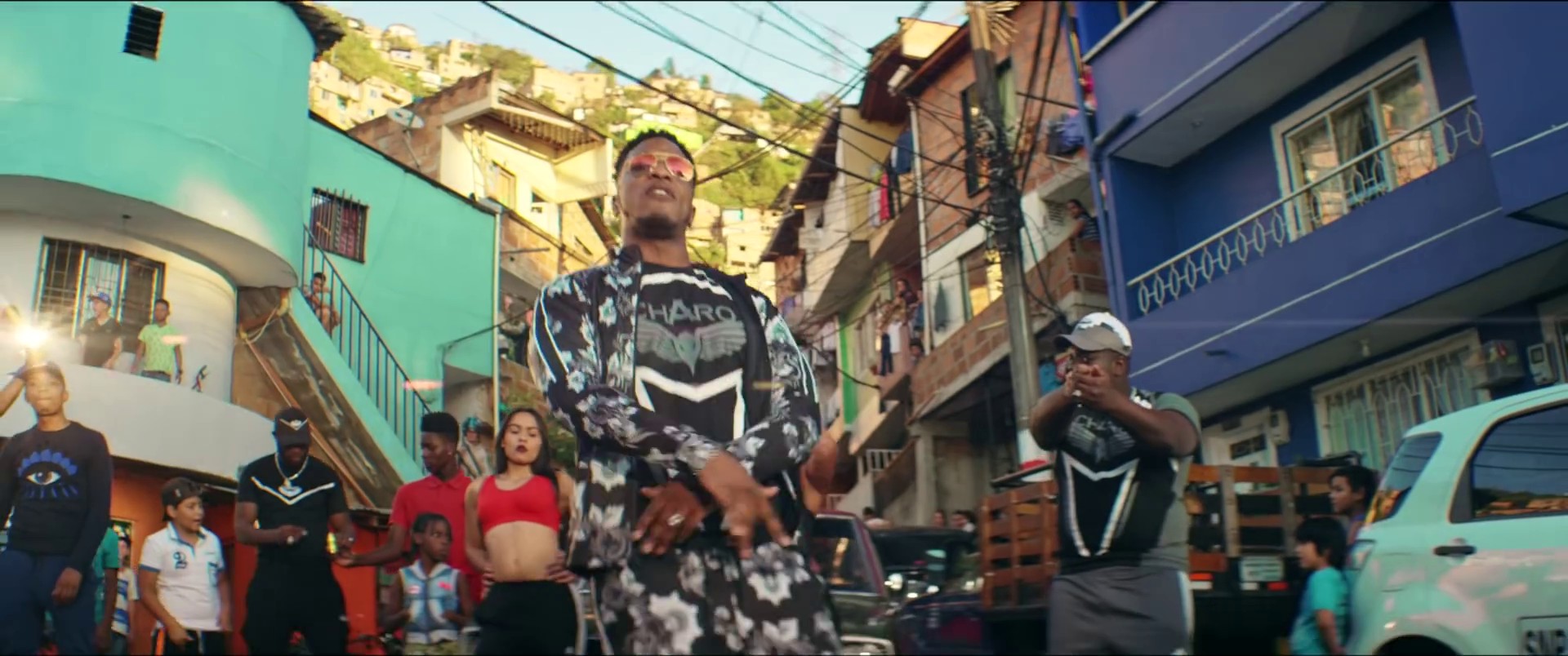 Medellín (2019) —  shot,  lighting