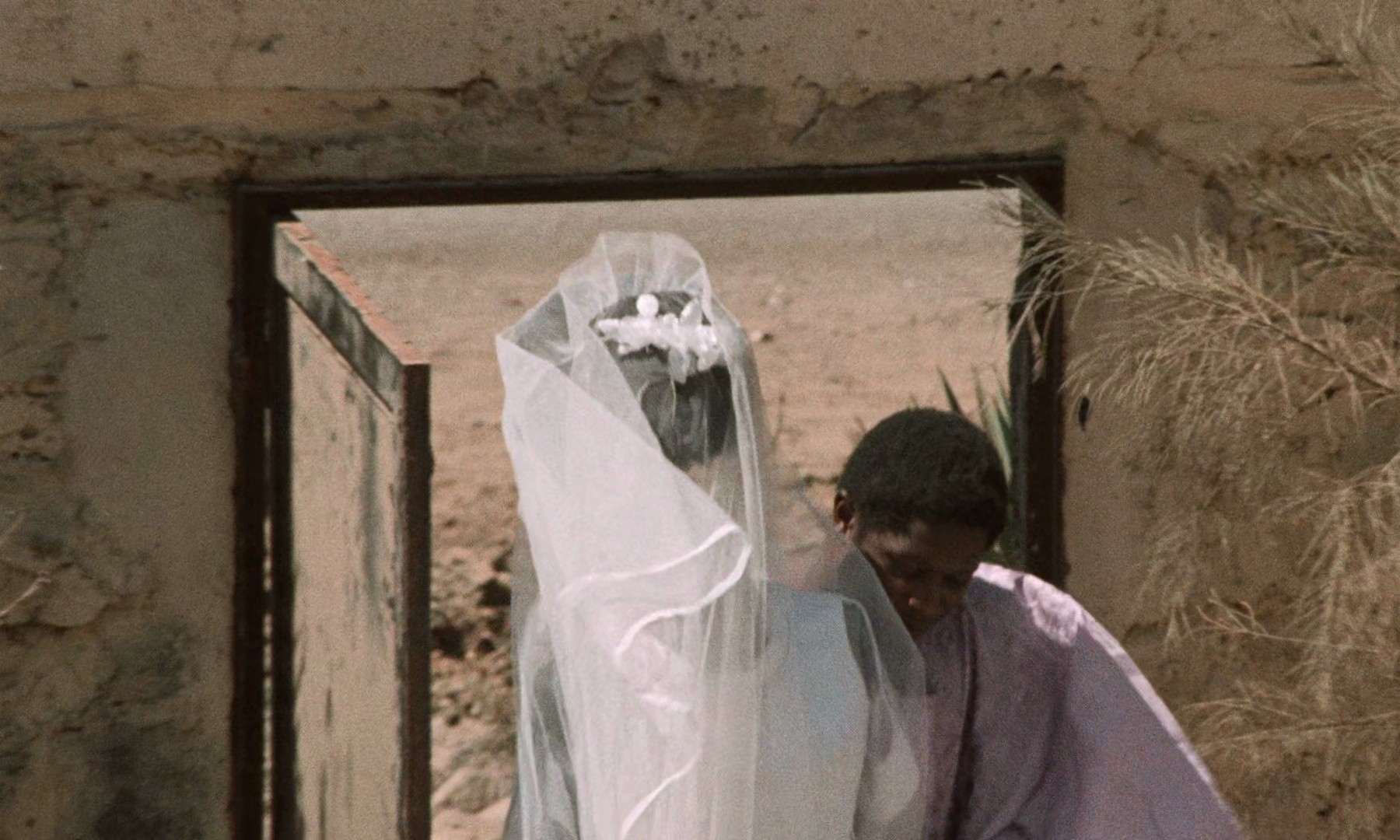 Xala (1976) —  shot,  lighting